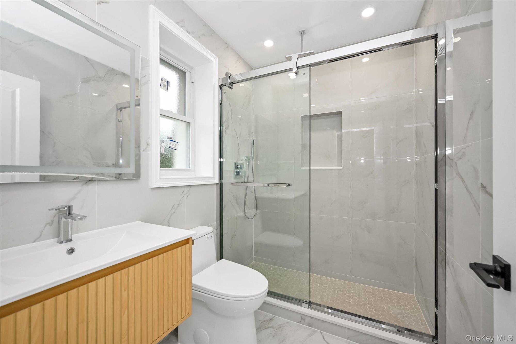 14123 Hoover Avenue Property Photo 9