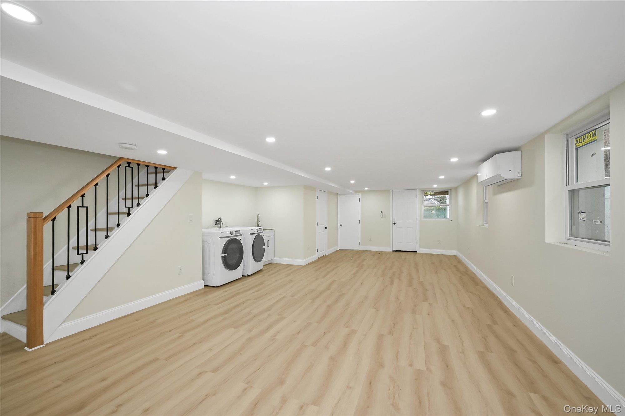 14123 Hoover Avenue Property Photo 10