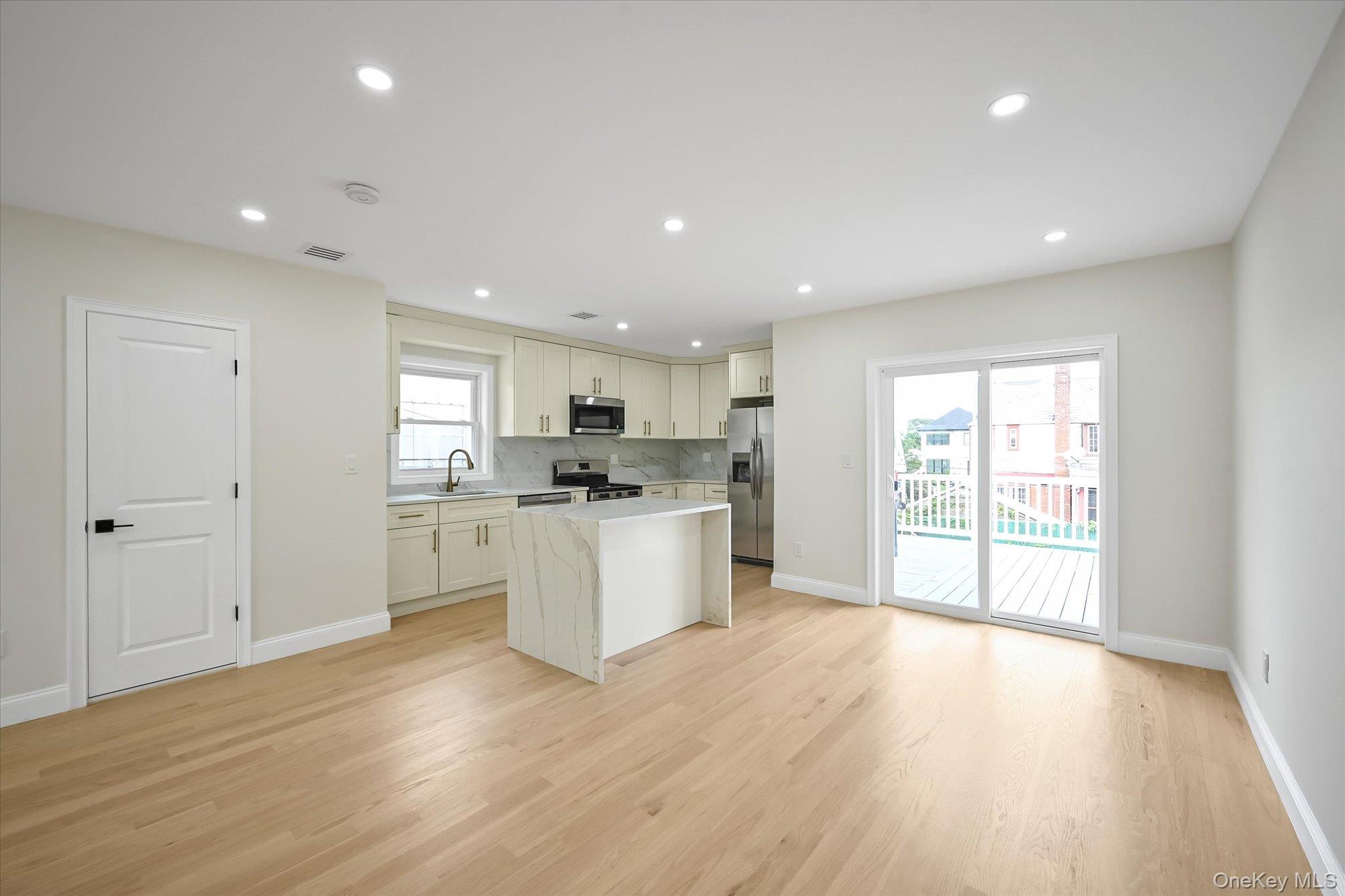 14123 Hoover Avenue Property Photo 19