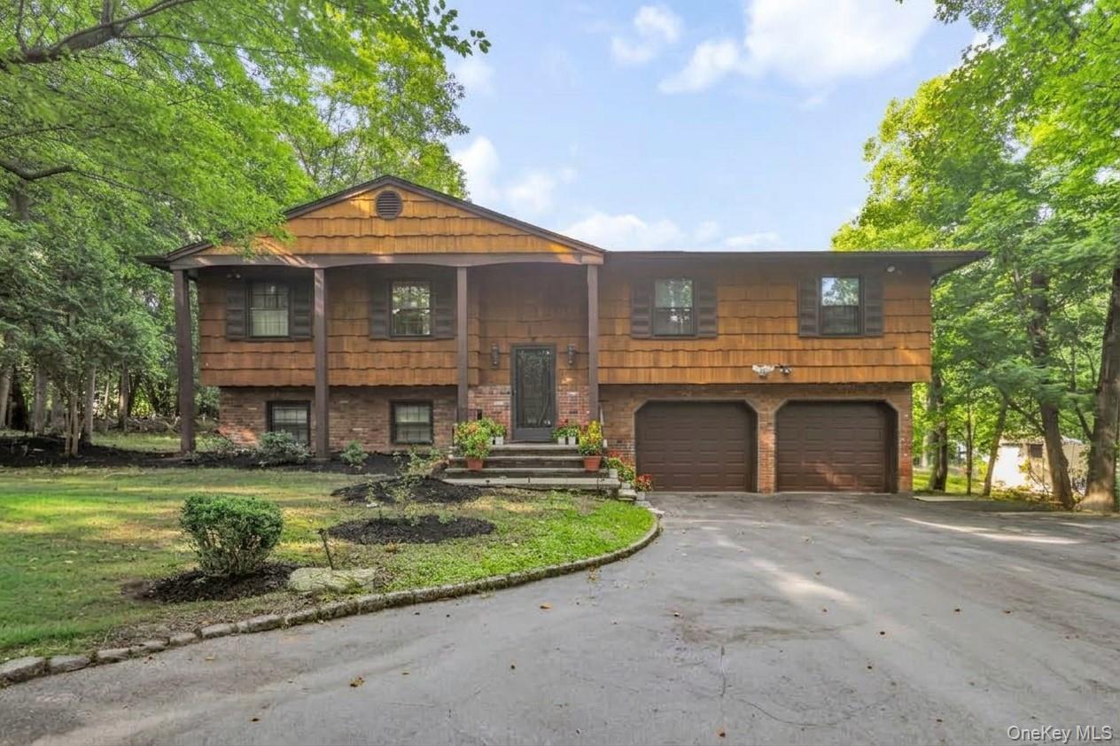 6 Arrow Lane Property Photo 1
