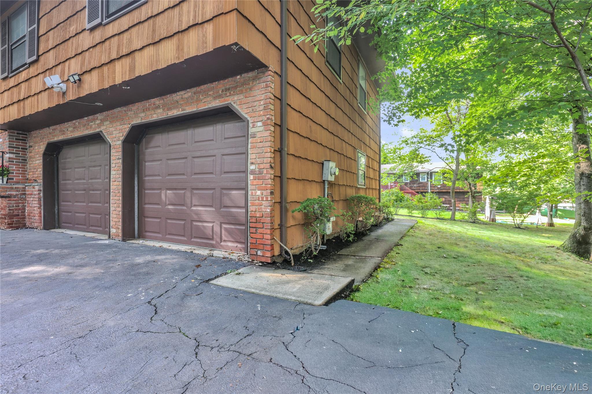 6 Arrow Lane Property Photo 7