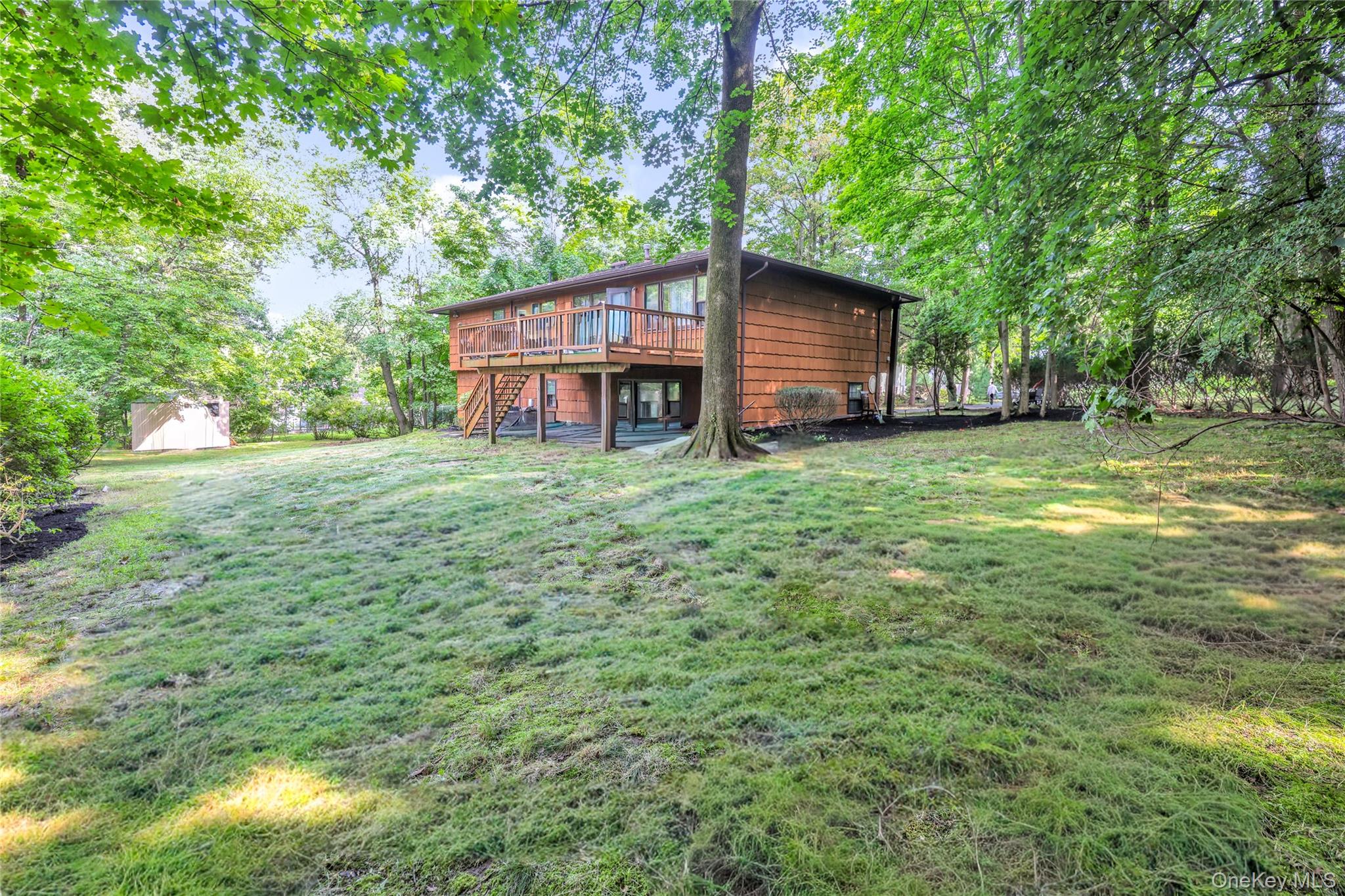 6 Arrow Lane Property Photo 9