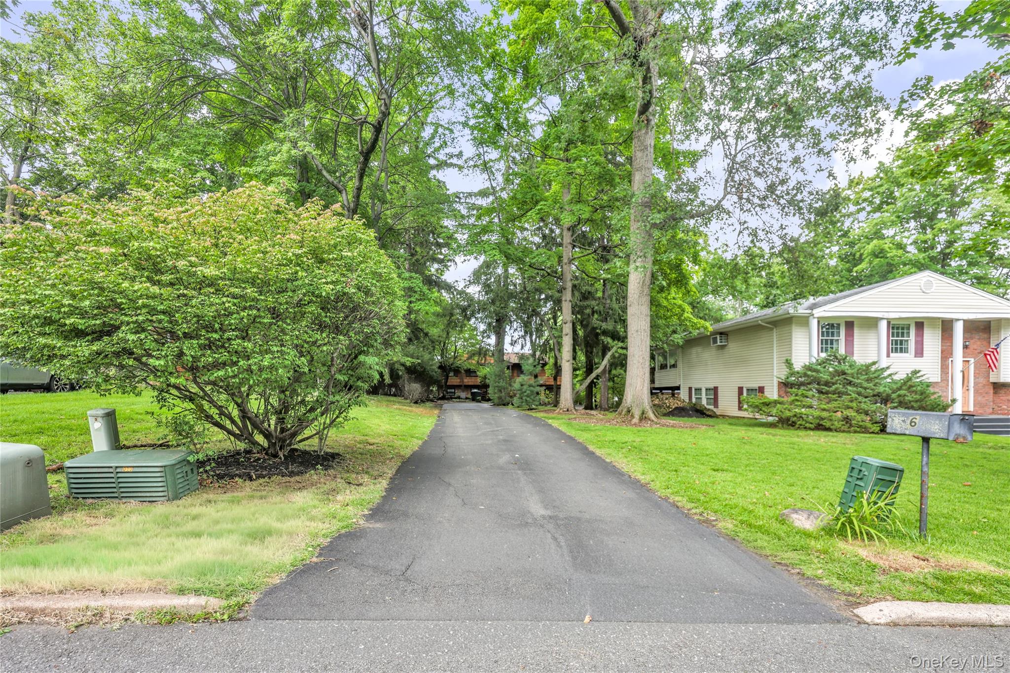 6 Arrow Lane Property Photo 13