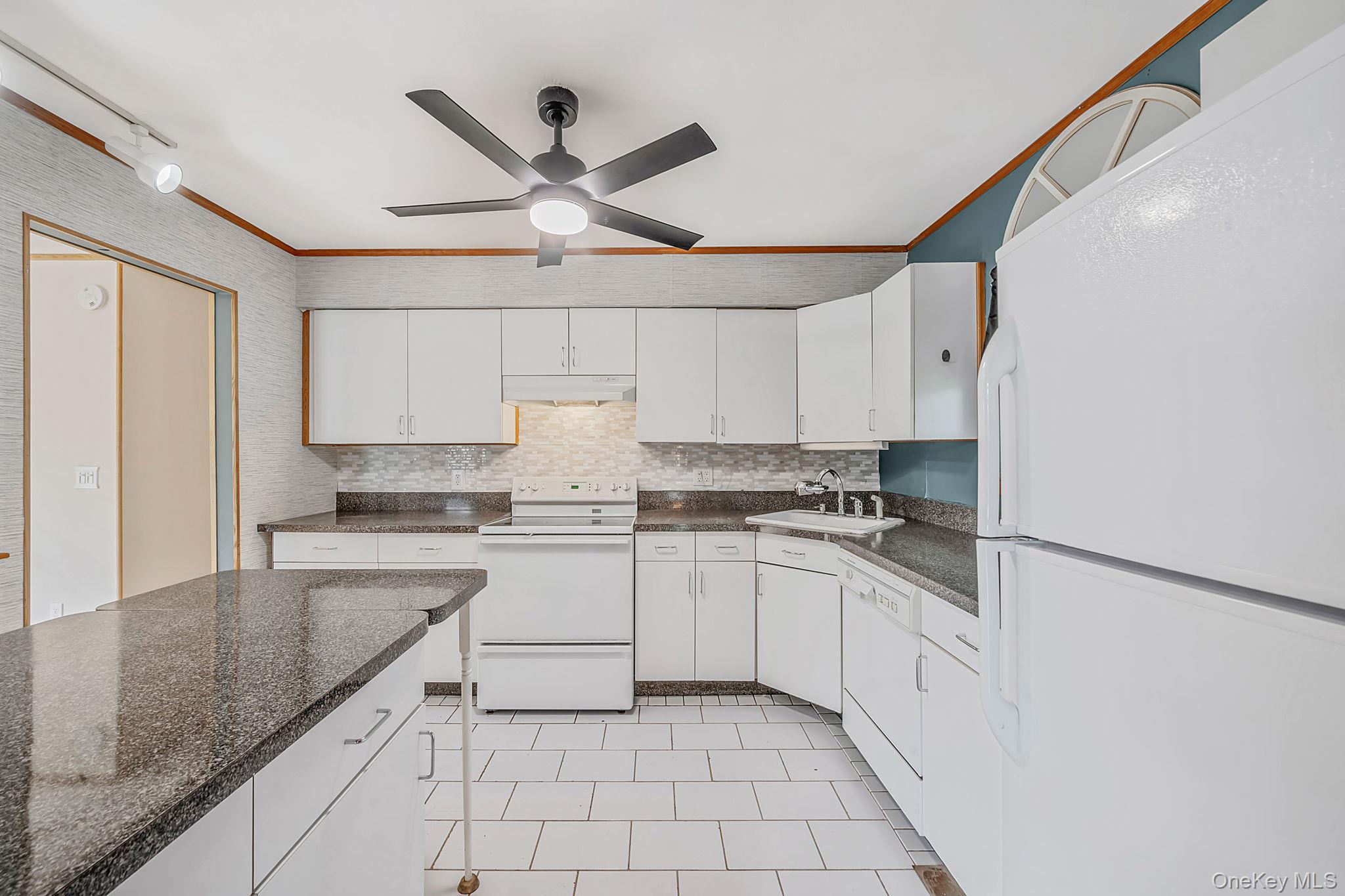 2794 Ocean Avenue Property Photo 19
