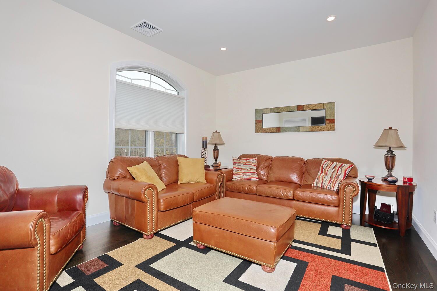 75 Campbell Avenue Property Photo 34