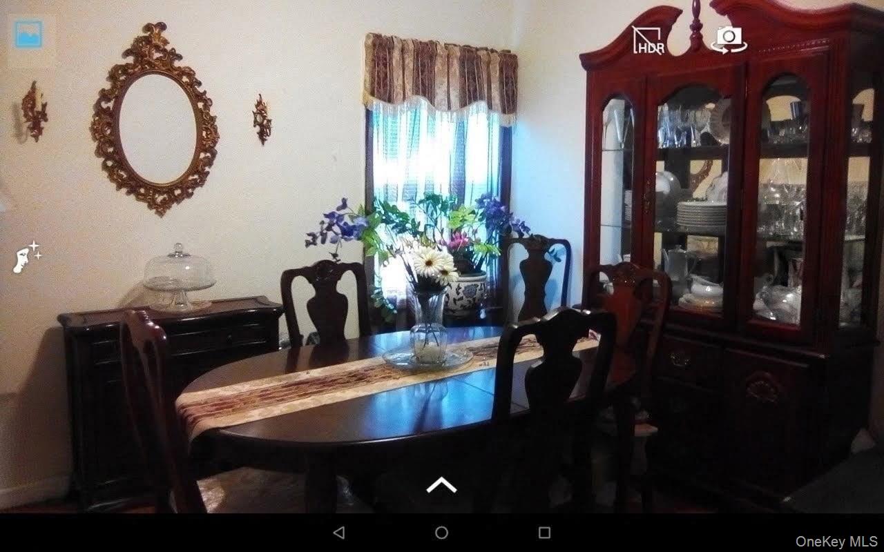 1043094 Property Photo 9