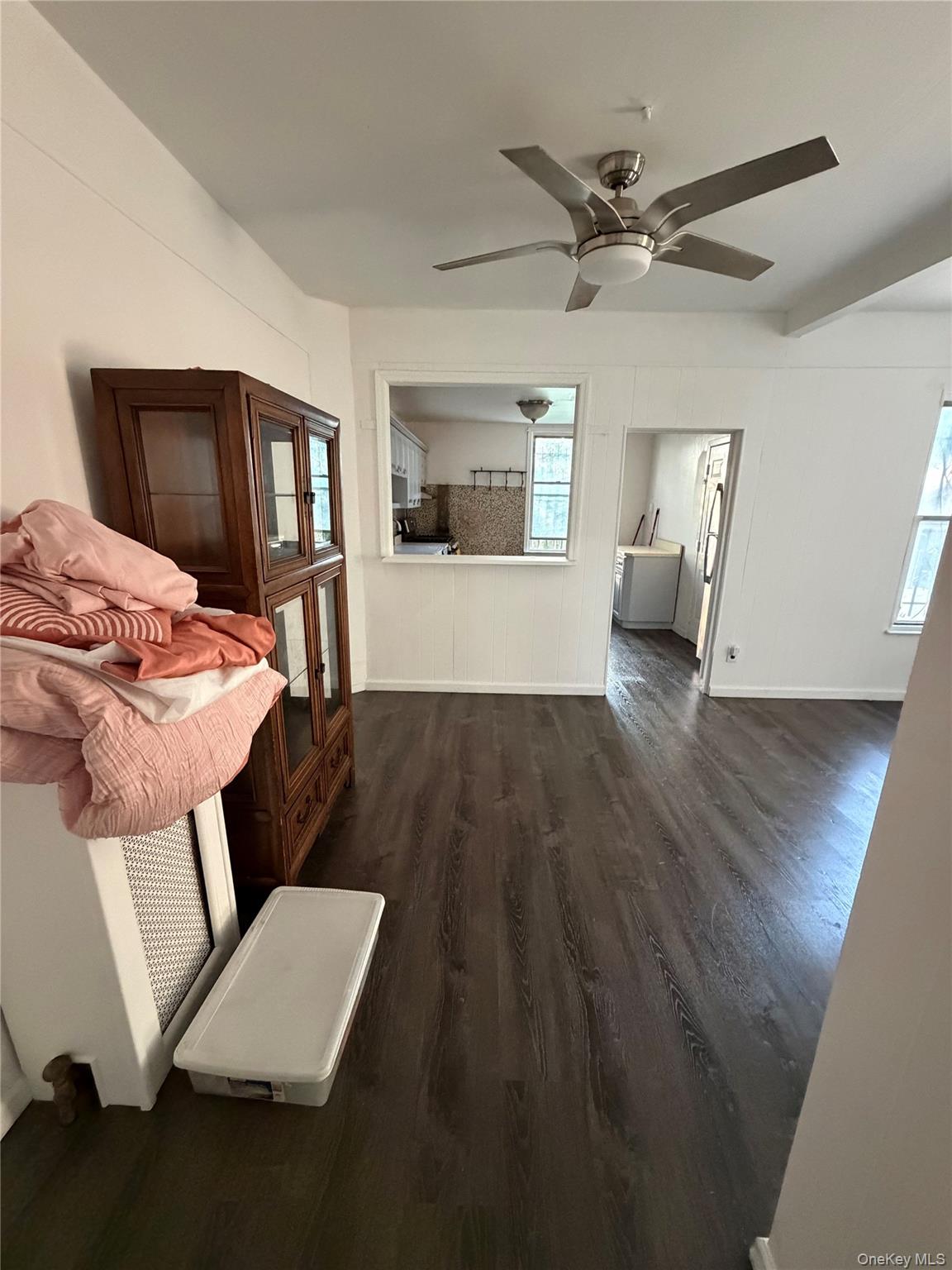 4529 Carpenter Avenue Property Photo 5