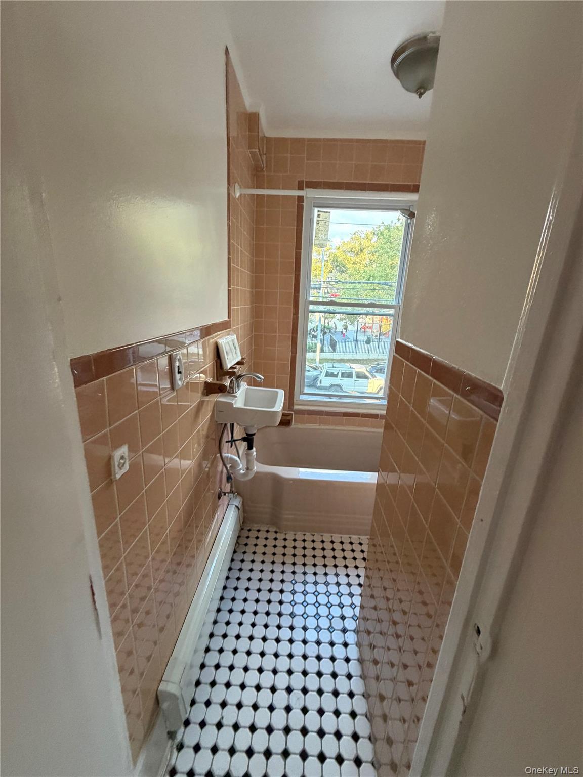 4529 Carpenter Avenue Property Photo 17