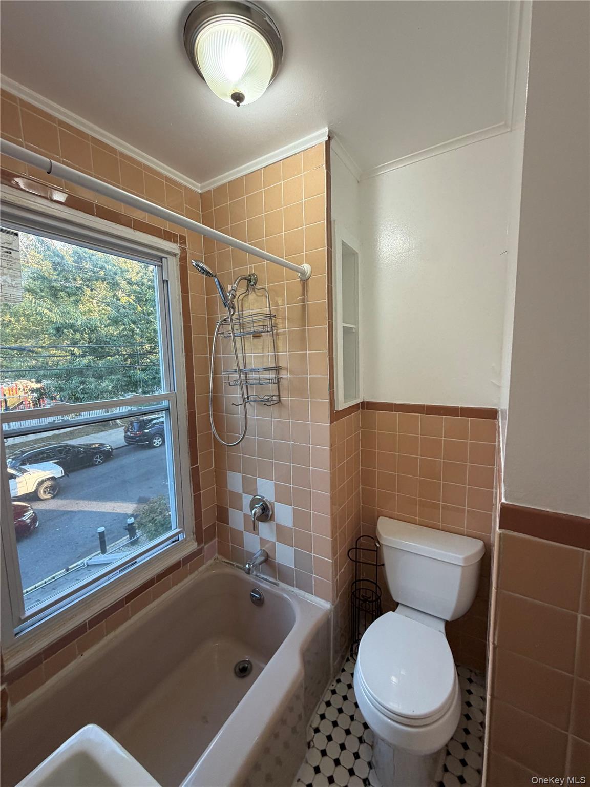 4529 Carpenter Avenue Property Photo 18