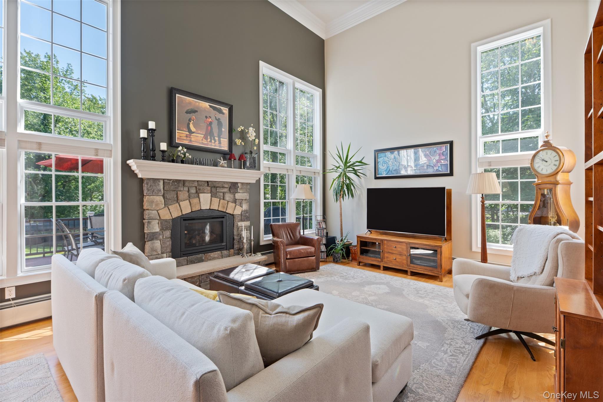 182 Elizabeth Street Property Photo 6