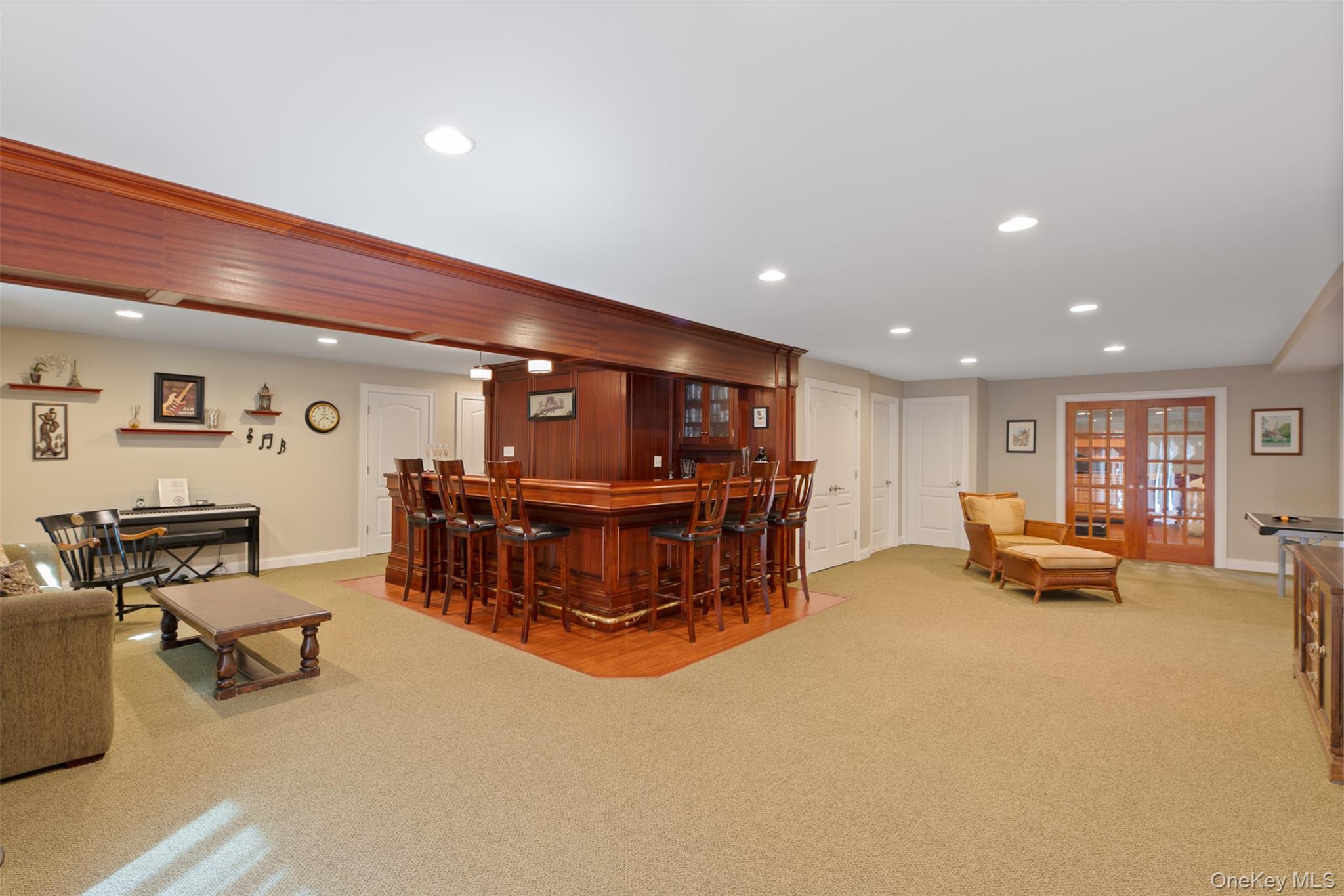 182 Elizabeth Street Property Photo 30