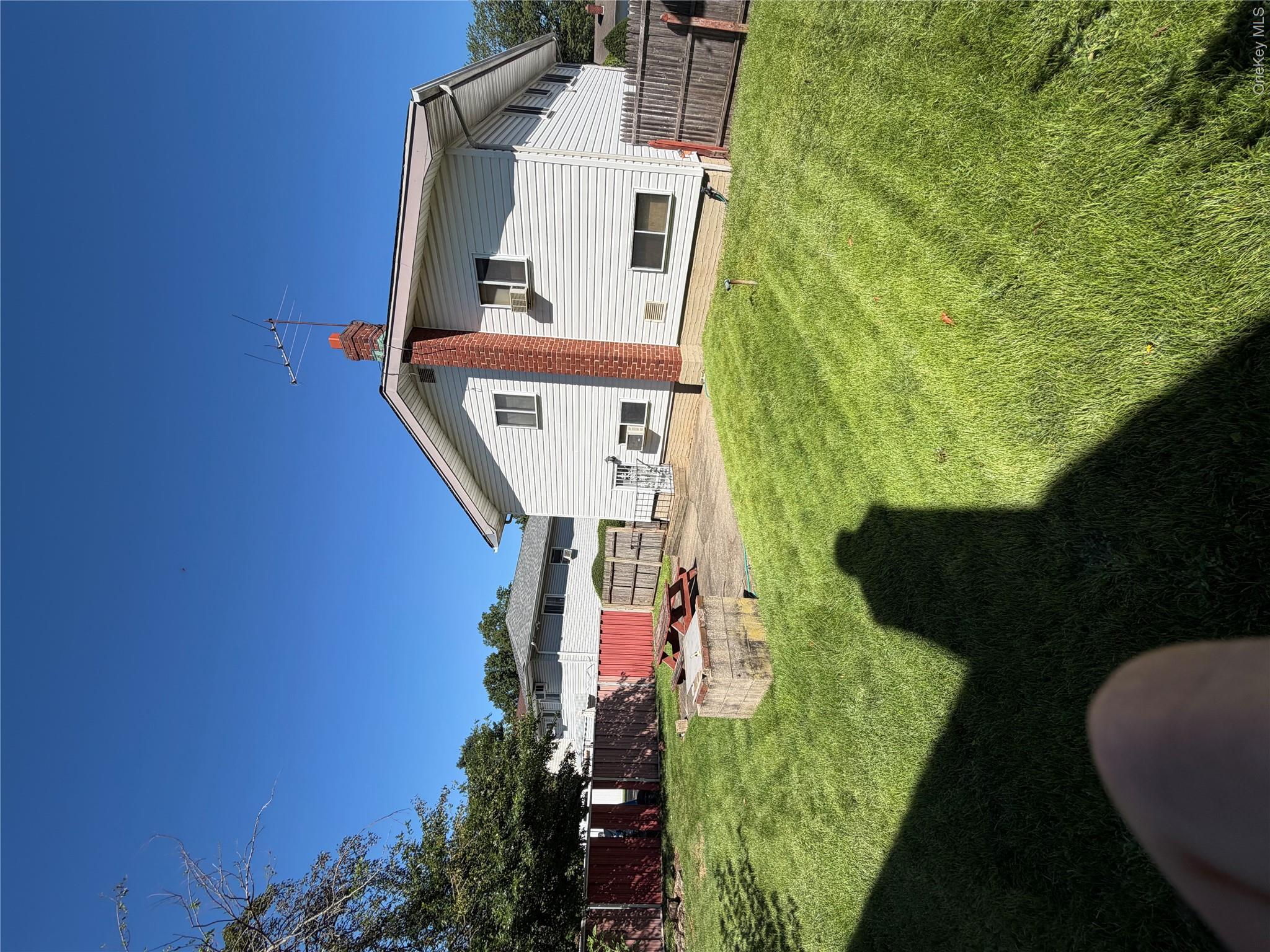 916 Park Avenue Property Photo 3