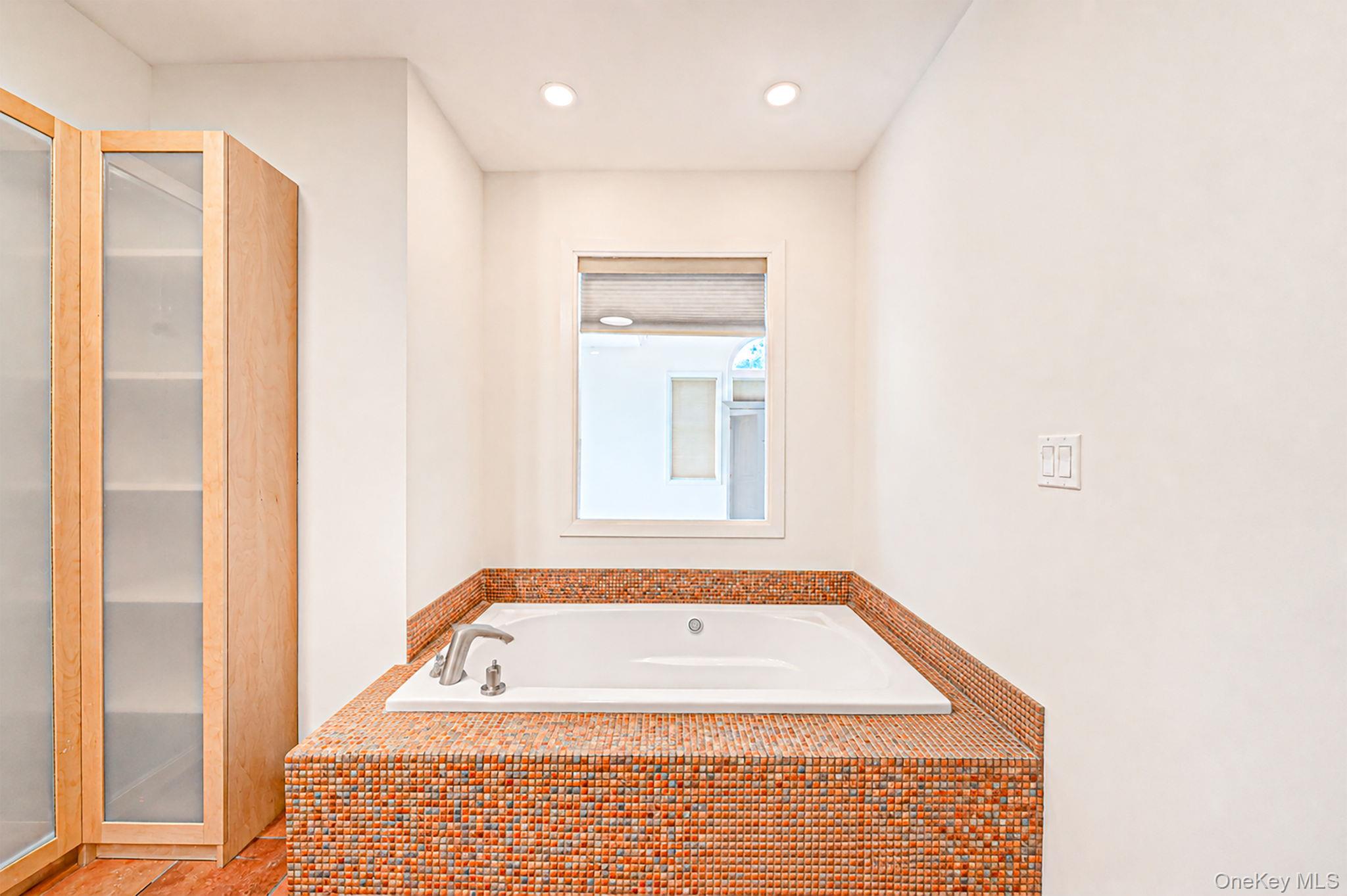 136 Woodhull Road Property Photo 12