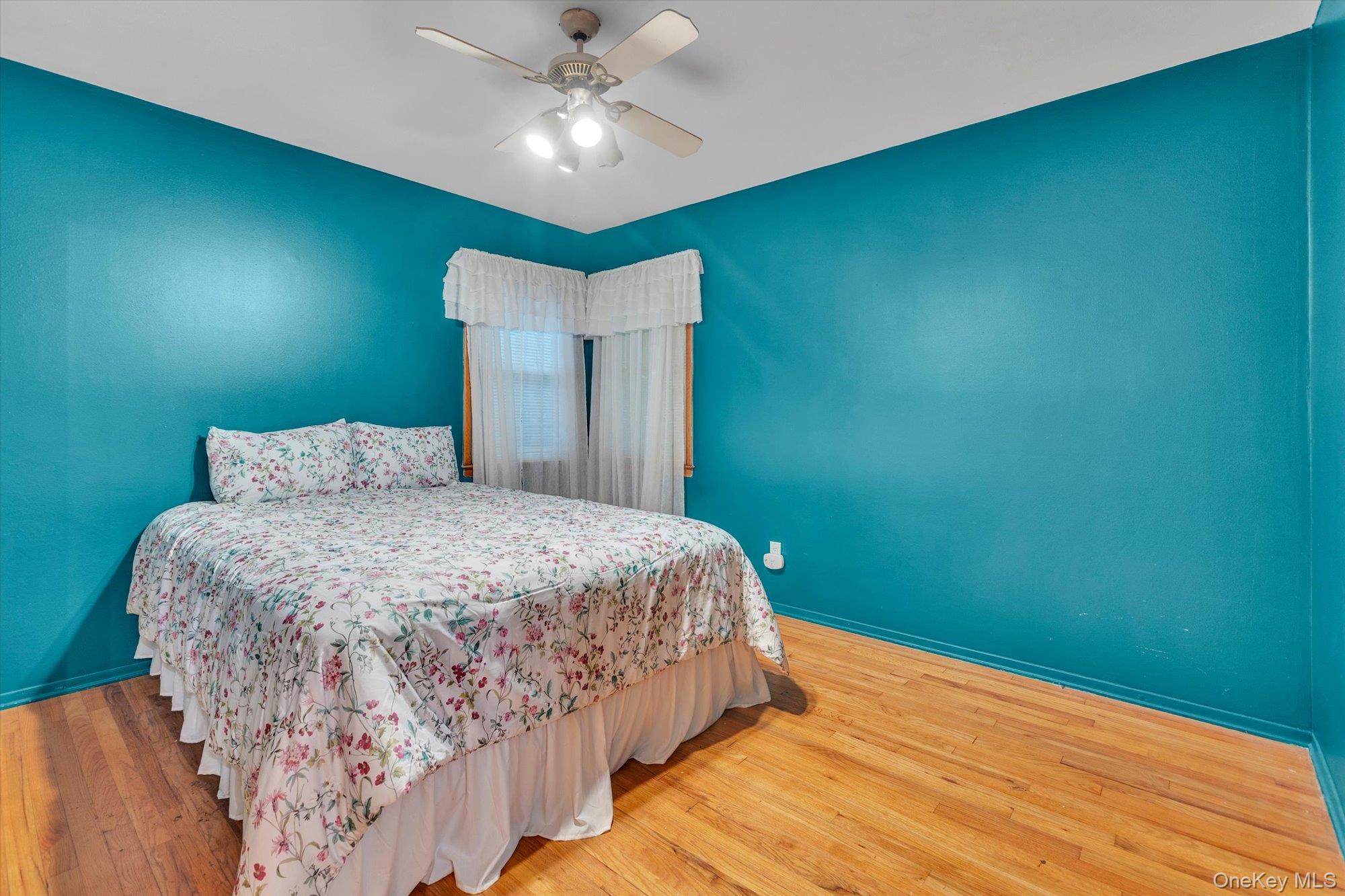 89 E 25th Street Property Photo 12