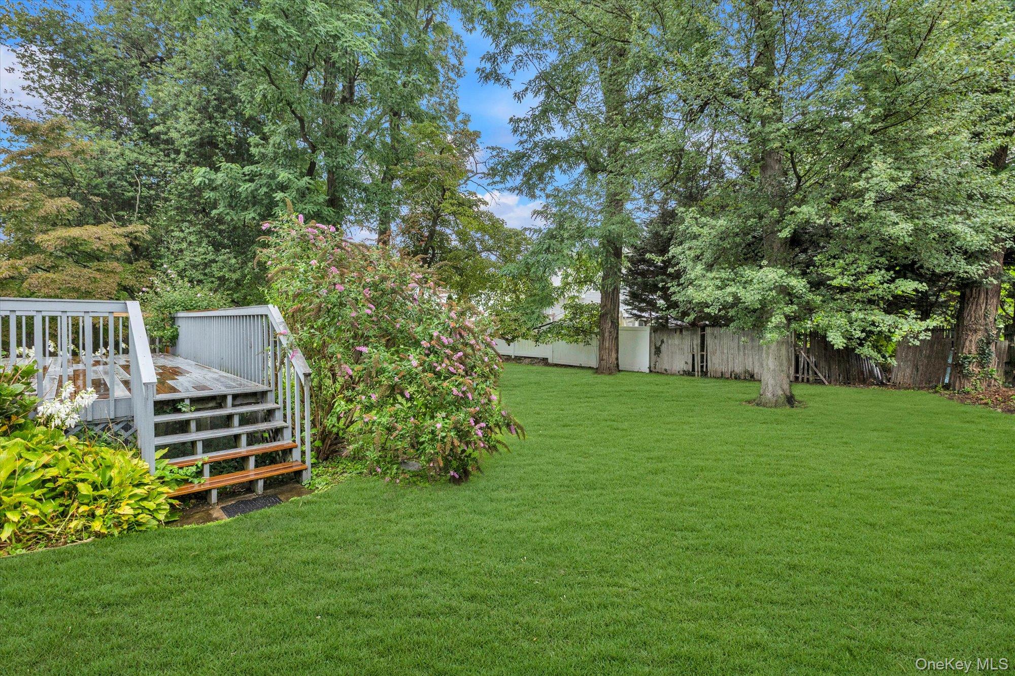 89 E 25th Street Property Photo 19