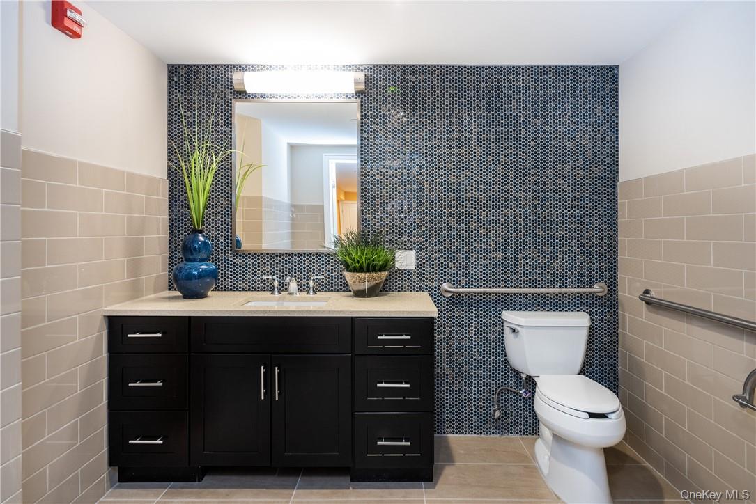 40 Jackson Avenue 3d Property Photo 27