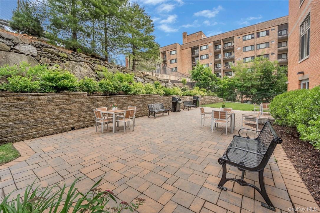 40 Jackson Avenue 3d Property Photo 32