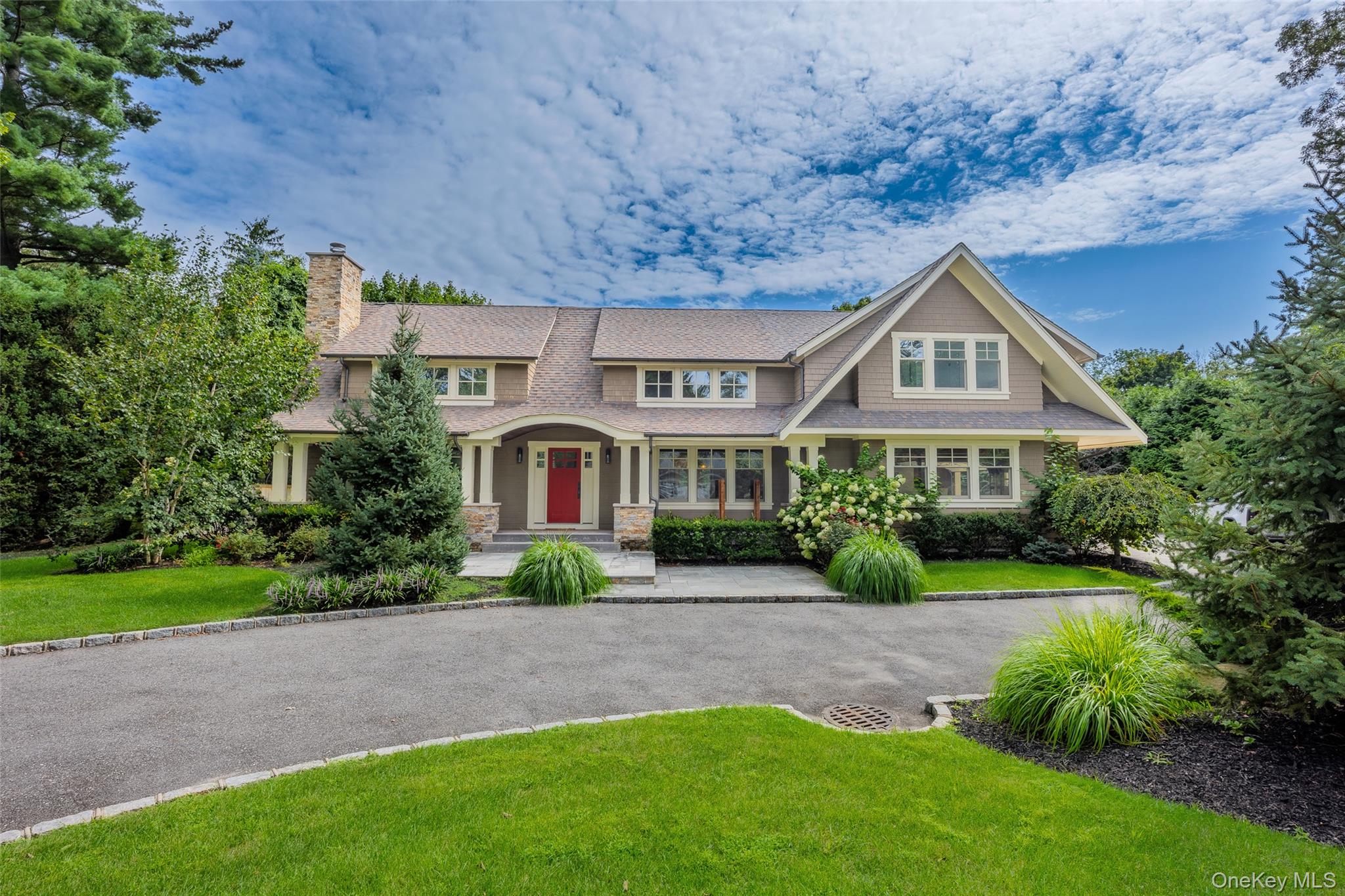 18 Green Meadow Lane Property Photo 2