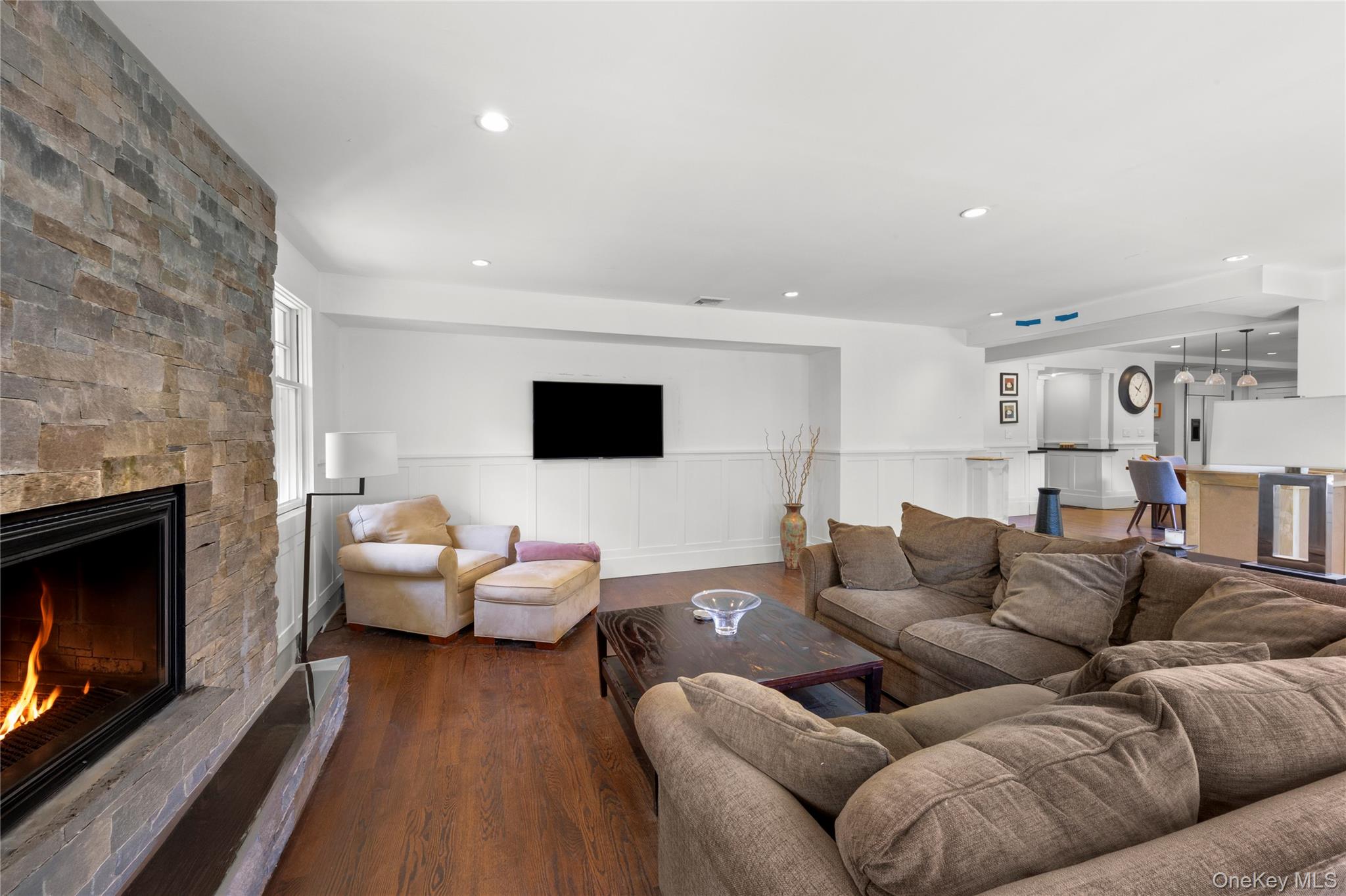 18 Green Meadow Lane Property Photo 6