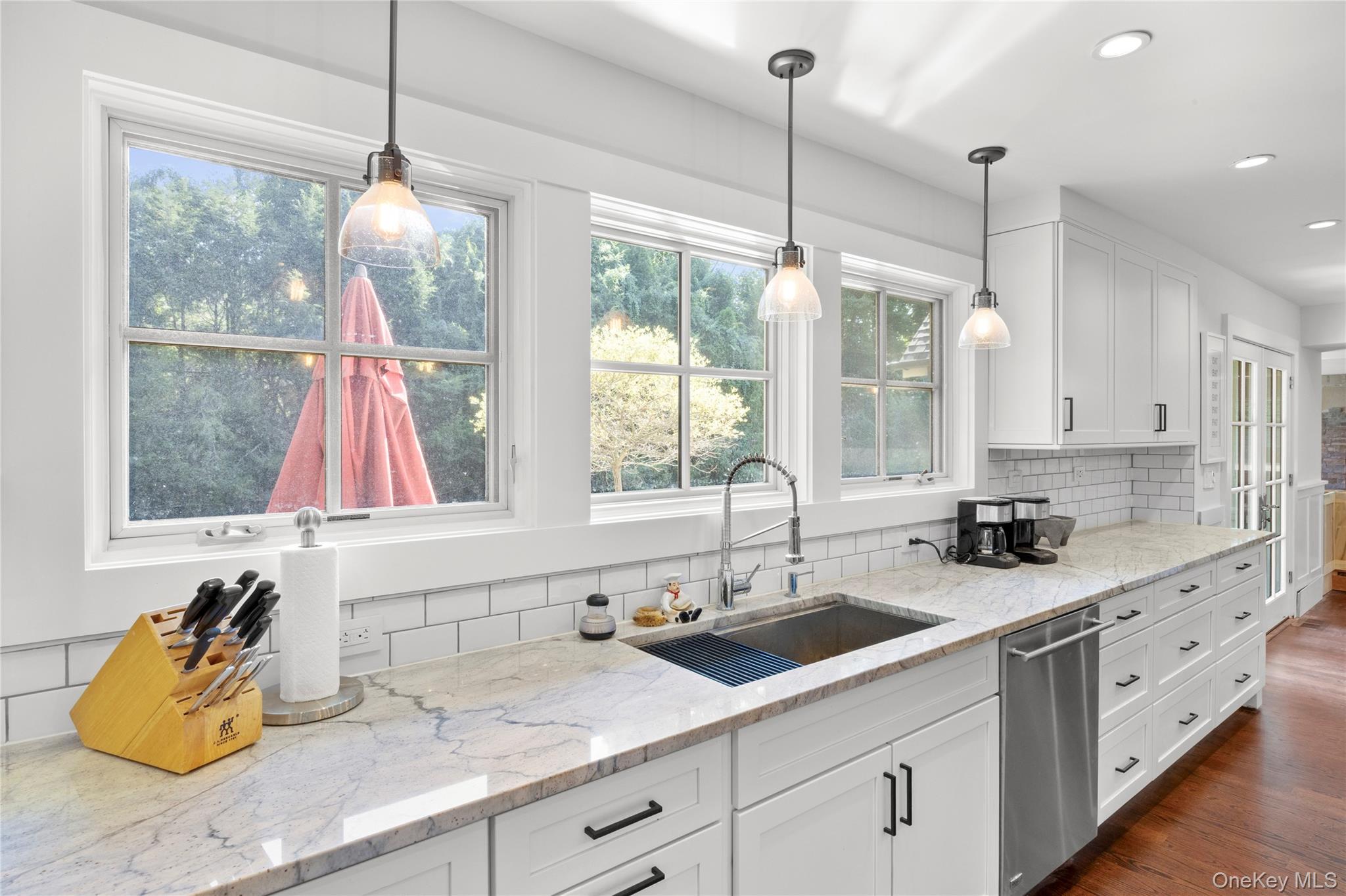 18 Green Meadow Lane Property Photo 12
