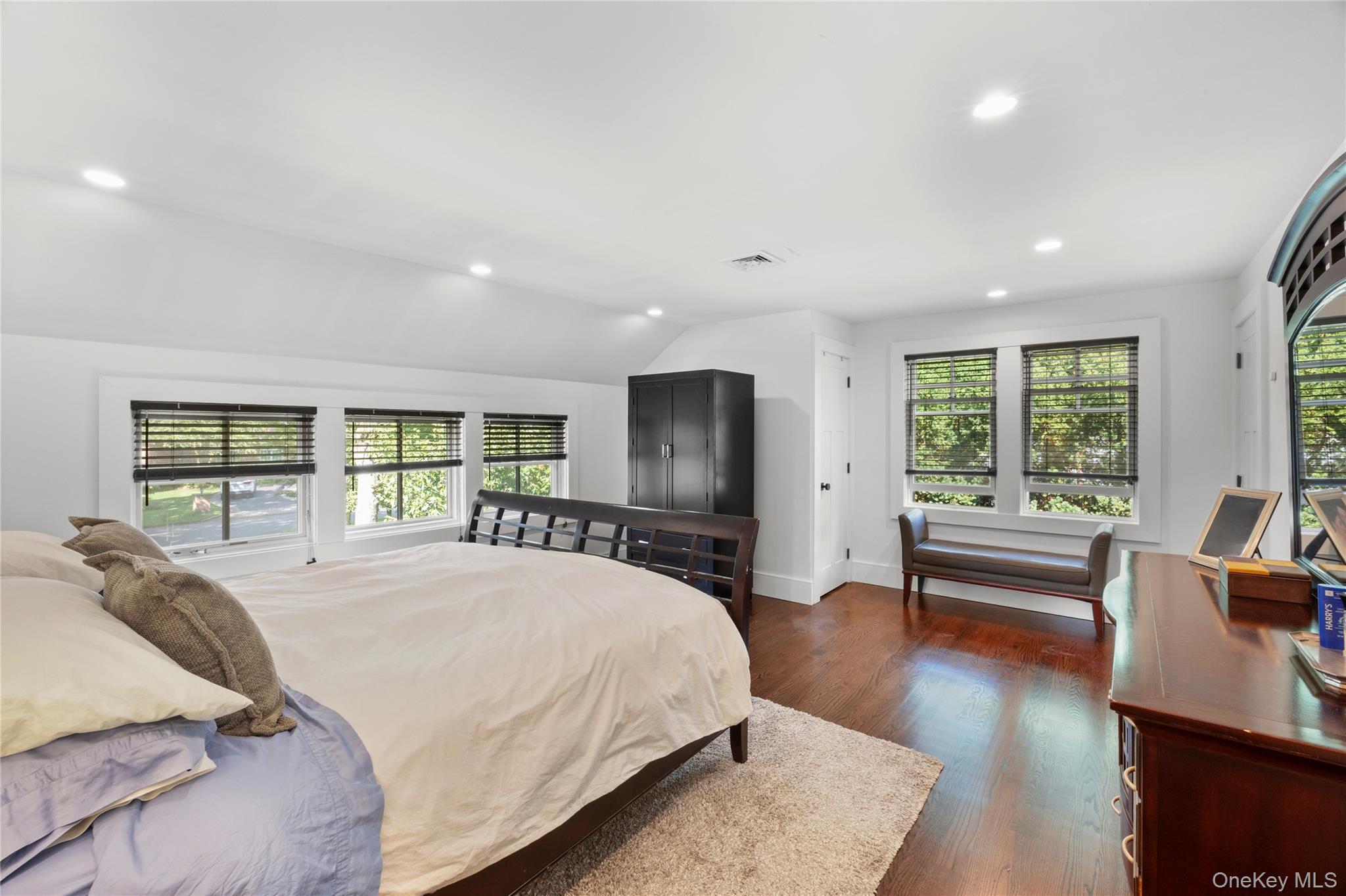 18 Green Meadow Lane Property Photo 25