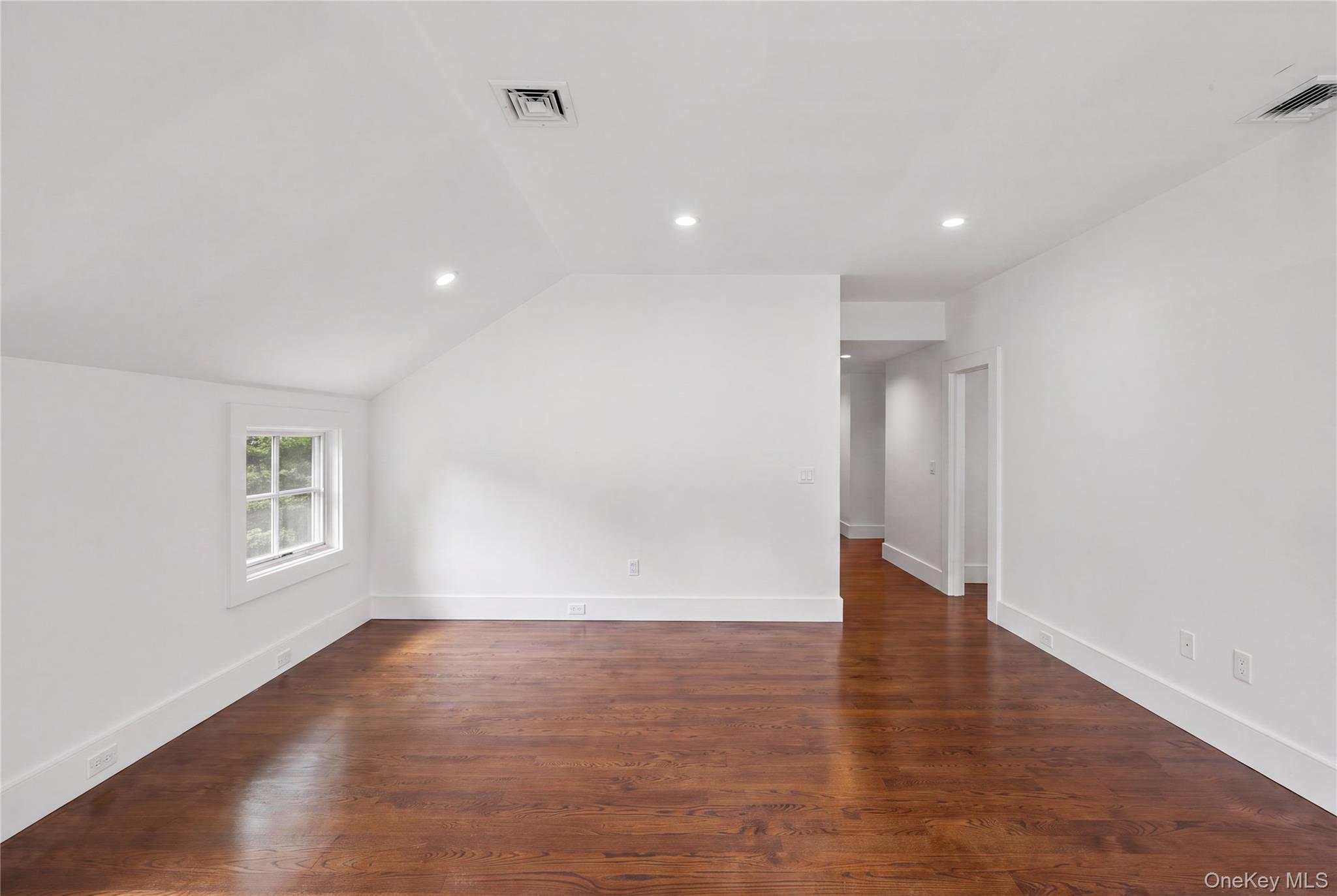 18 Green Meadow Lane Property Photo 34