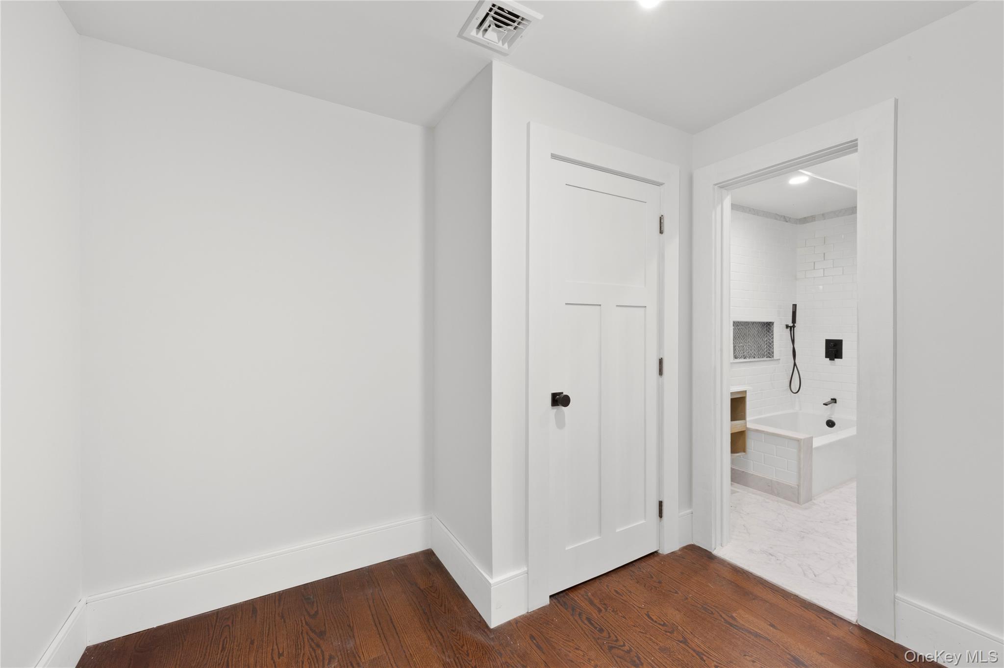 18 Green Meadow Lane Property Photo 37