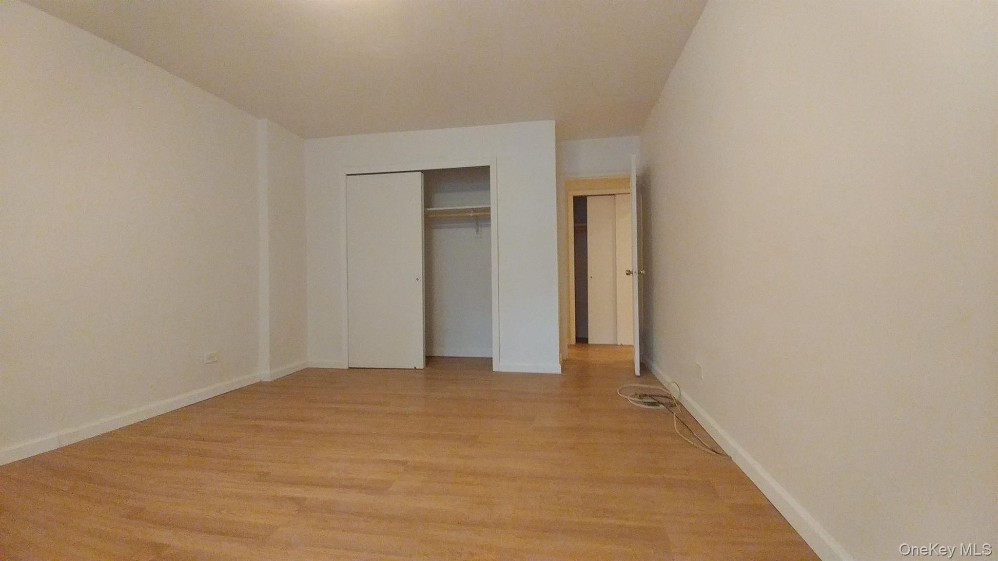 4107 Bowne Street 1a Property Photo 1