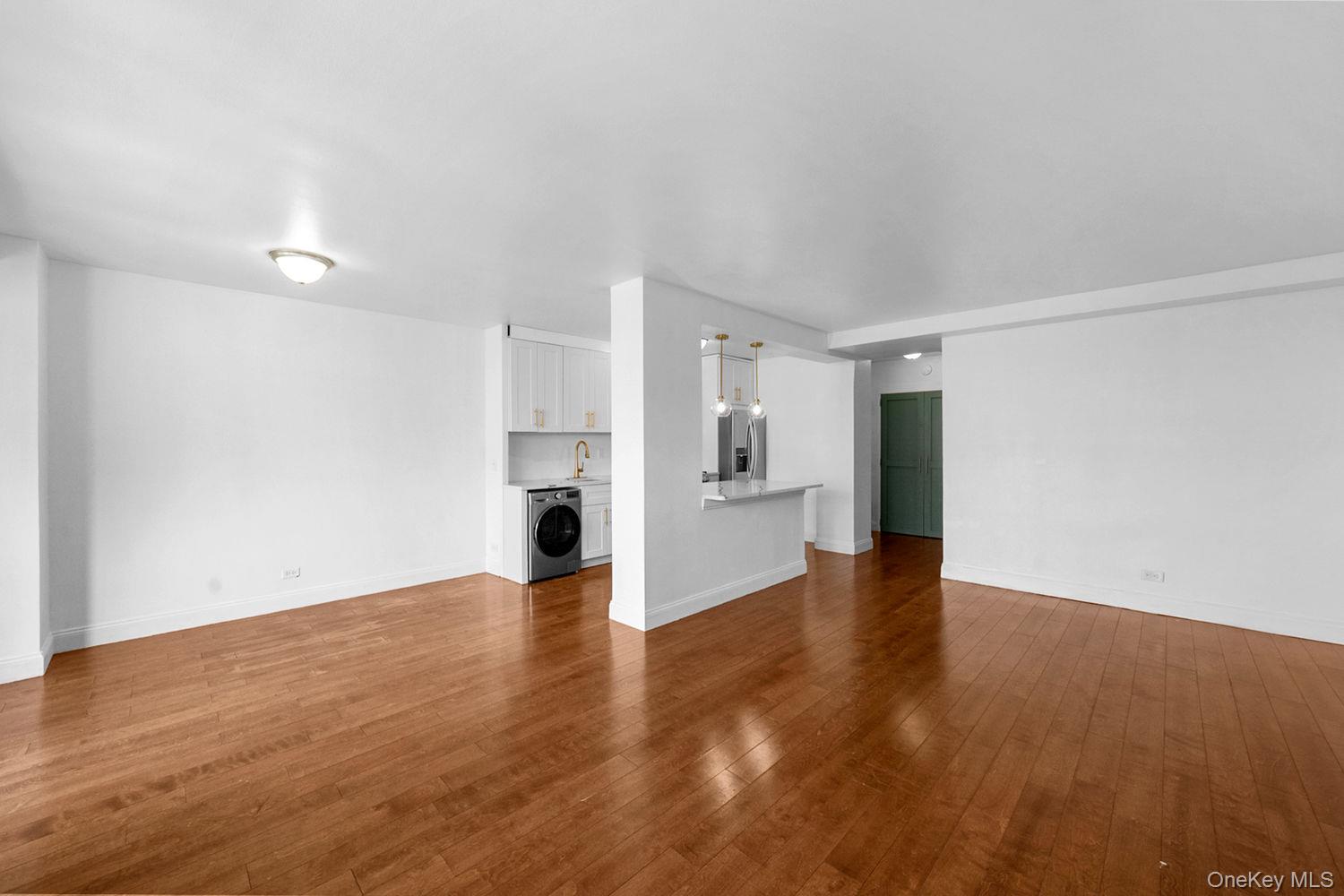 820 Boynton Avenue 11 K Property Photo 4