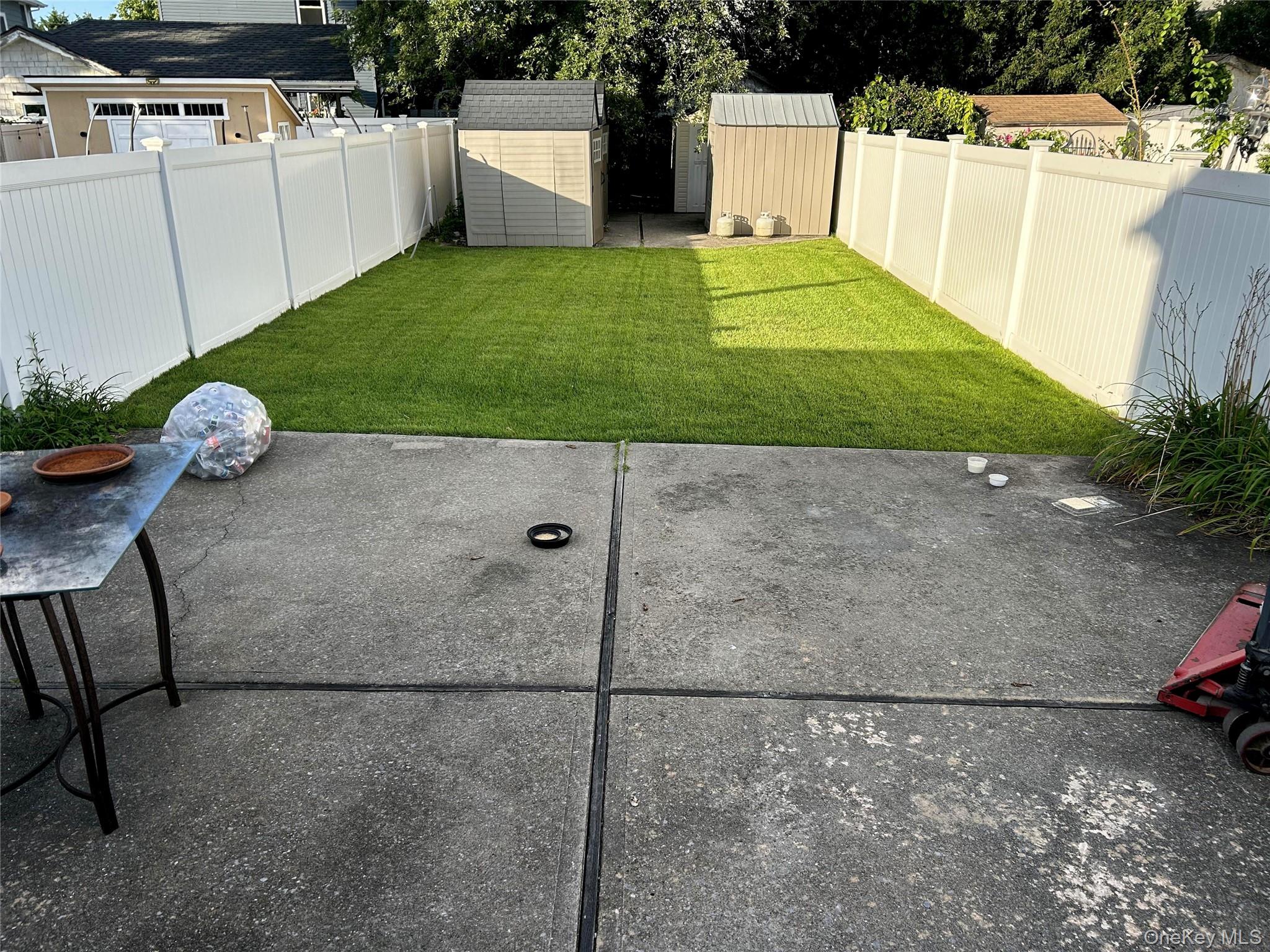 2841 Tilrose Avenue Property Photo 2