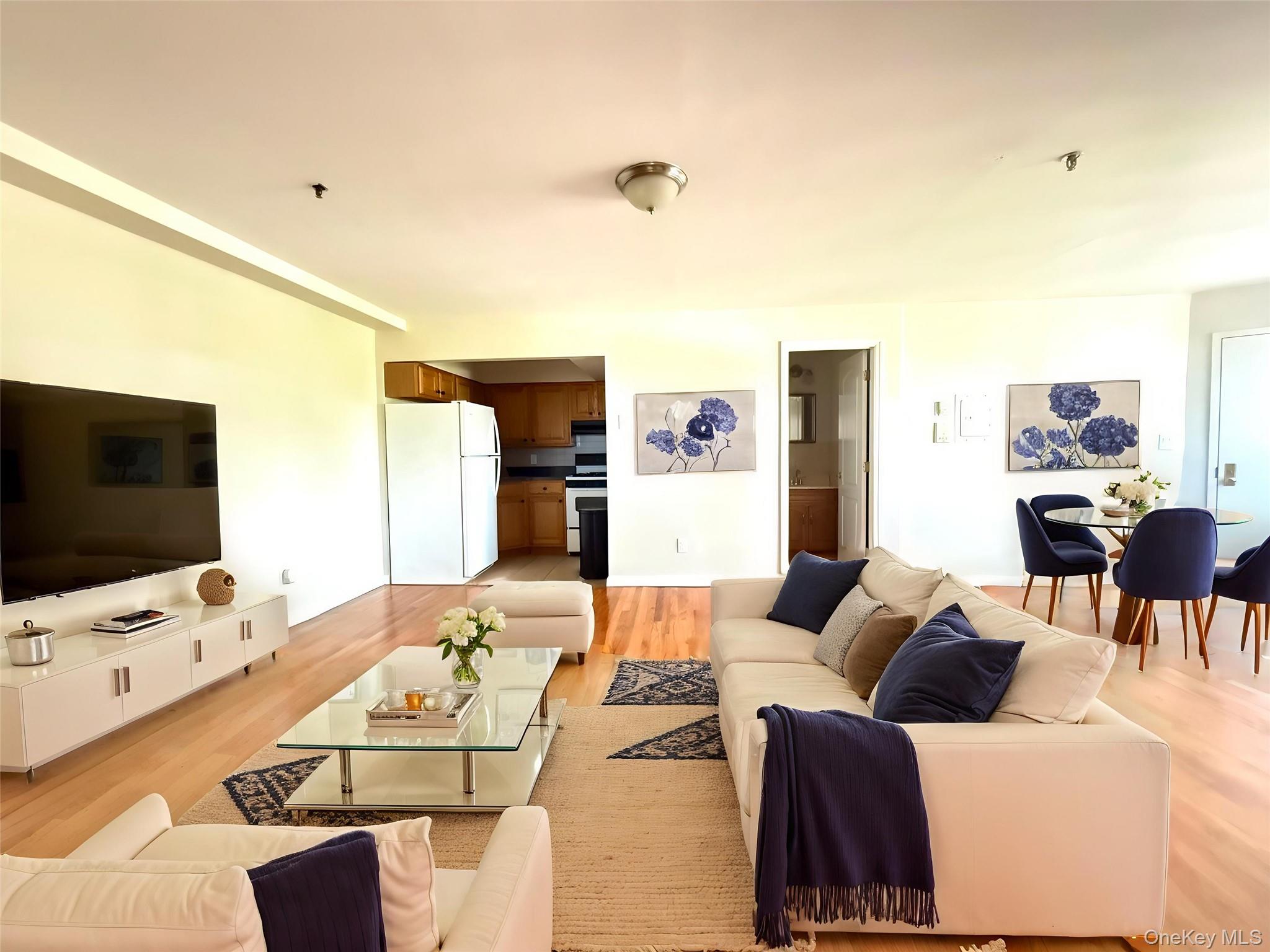 5811 84th Place Property Photo 1