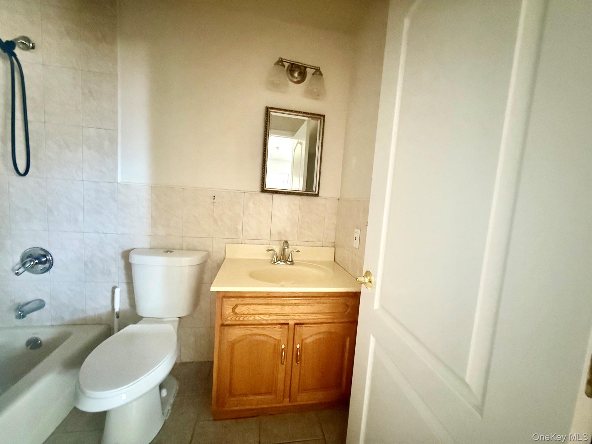 5811 84th Place Property Photo 5