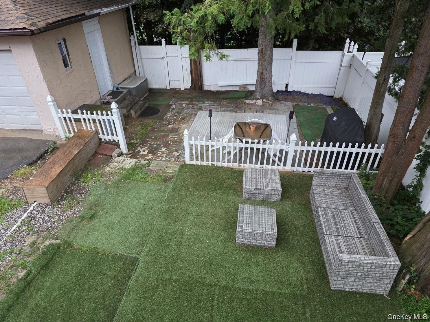 98 Bushey Avenue Property Photo 28