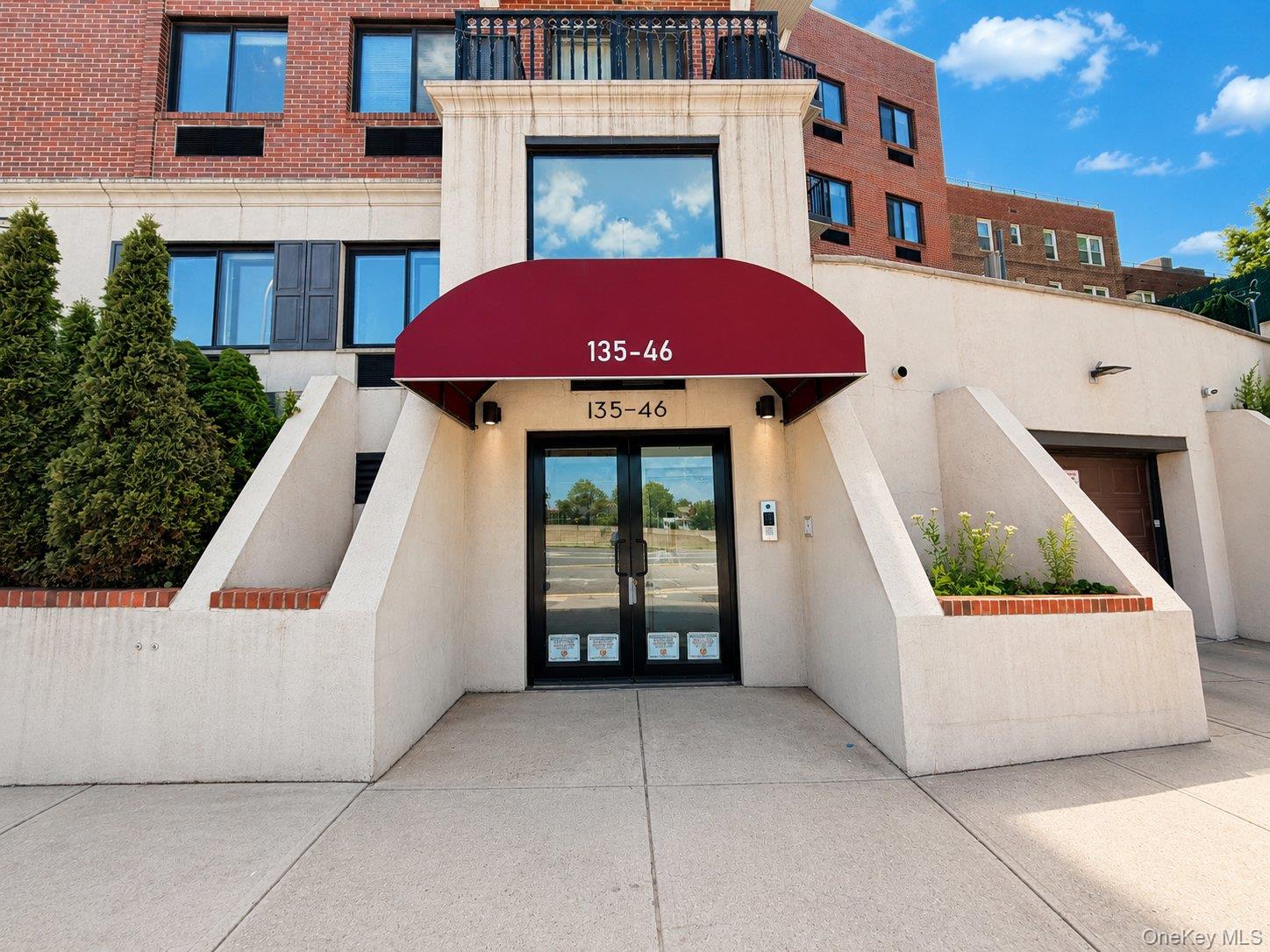 135-46 Grand Central Parkway 4c Property Photo 1