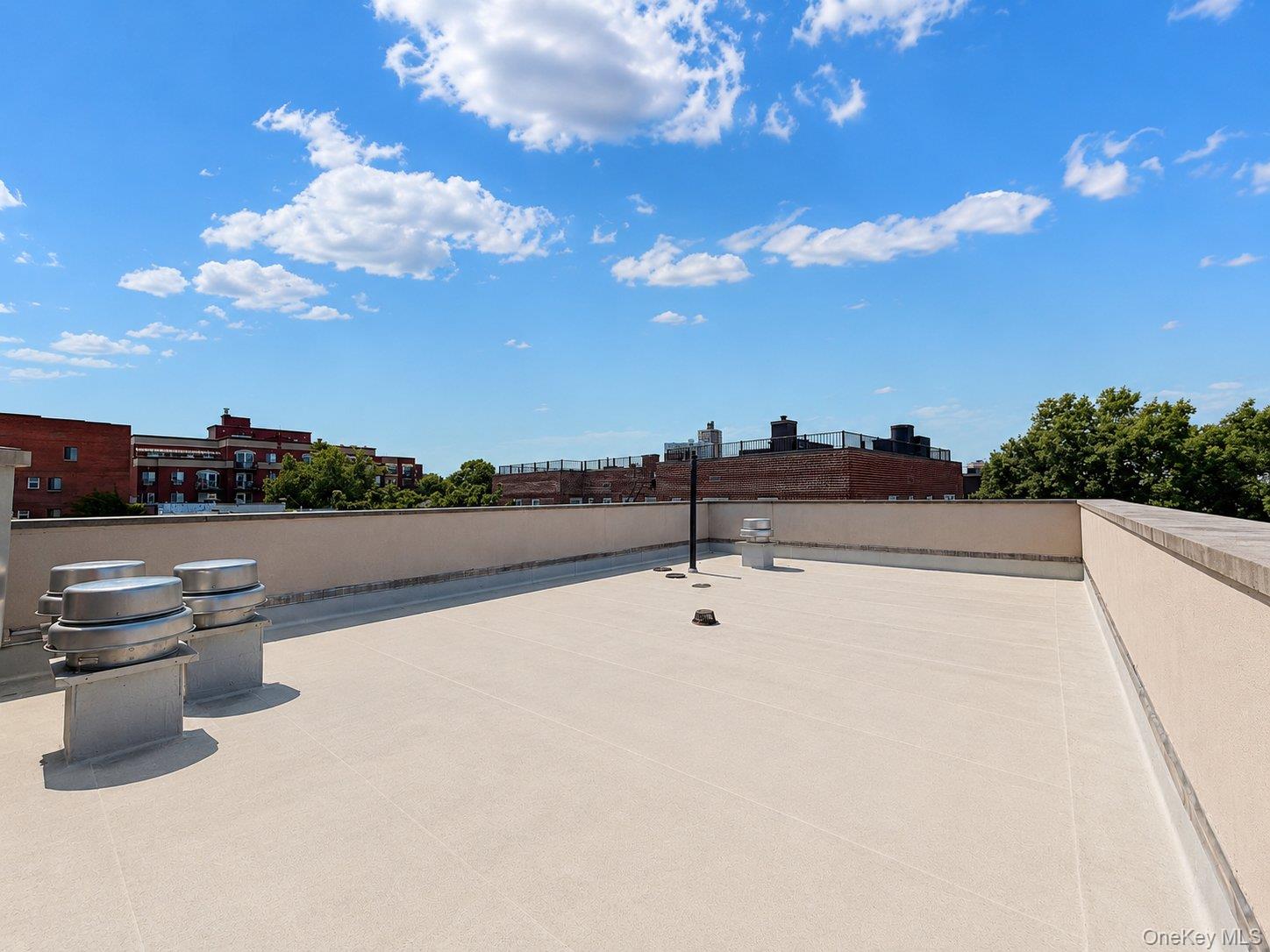 135-46 Grand Central Parkway 4c Property Photo 2