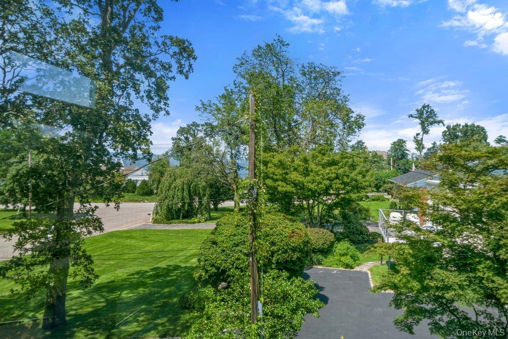 6 Shell Drive Property Photo 2