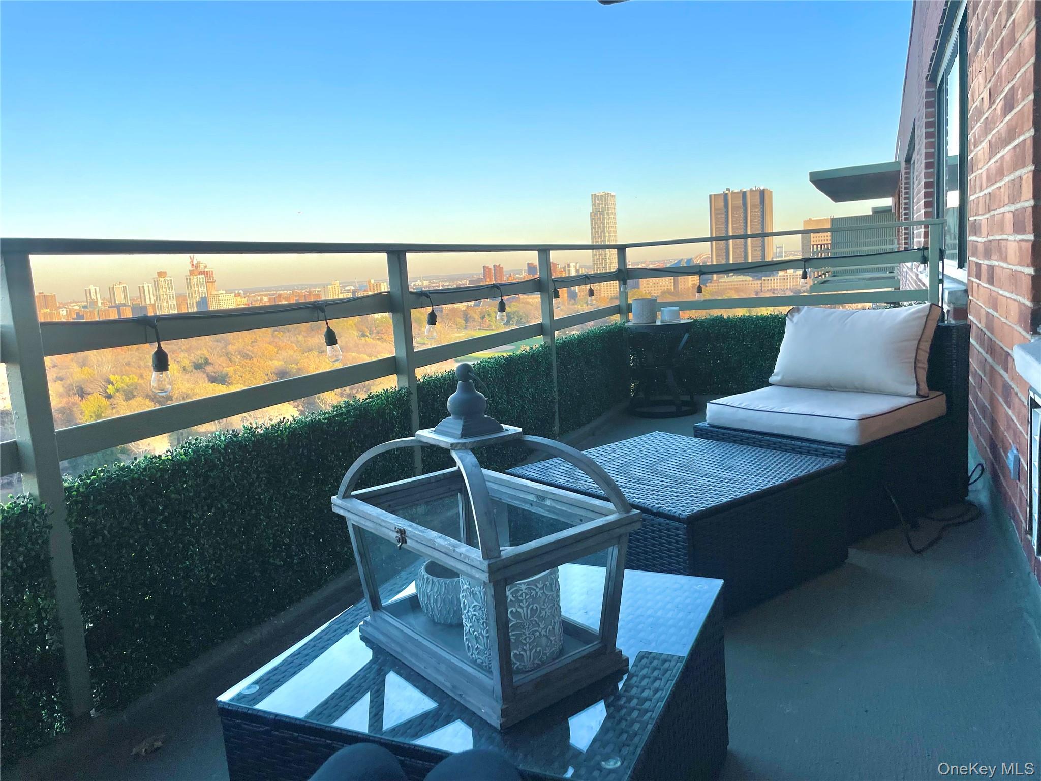 372 Central Park West 20k Property Photo 4
