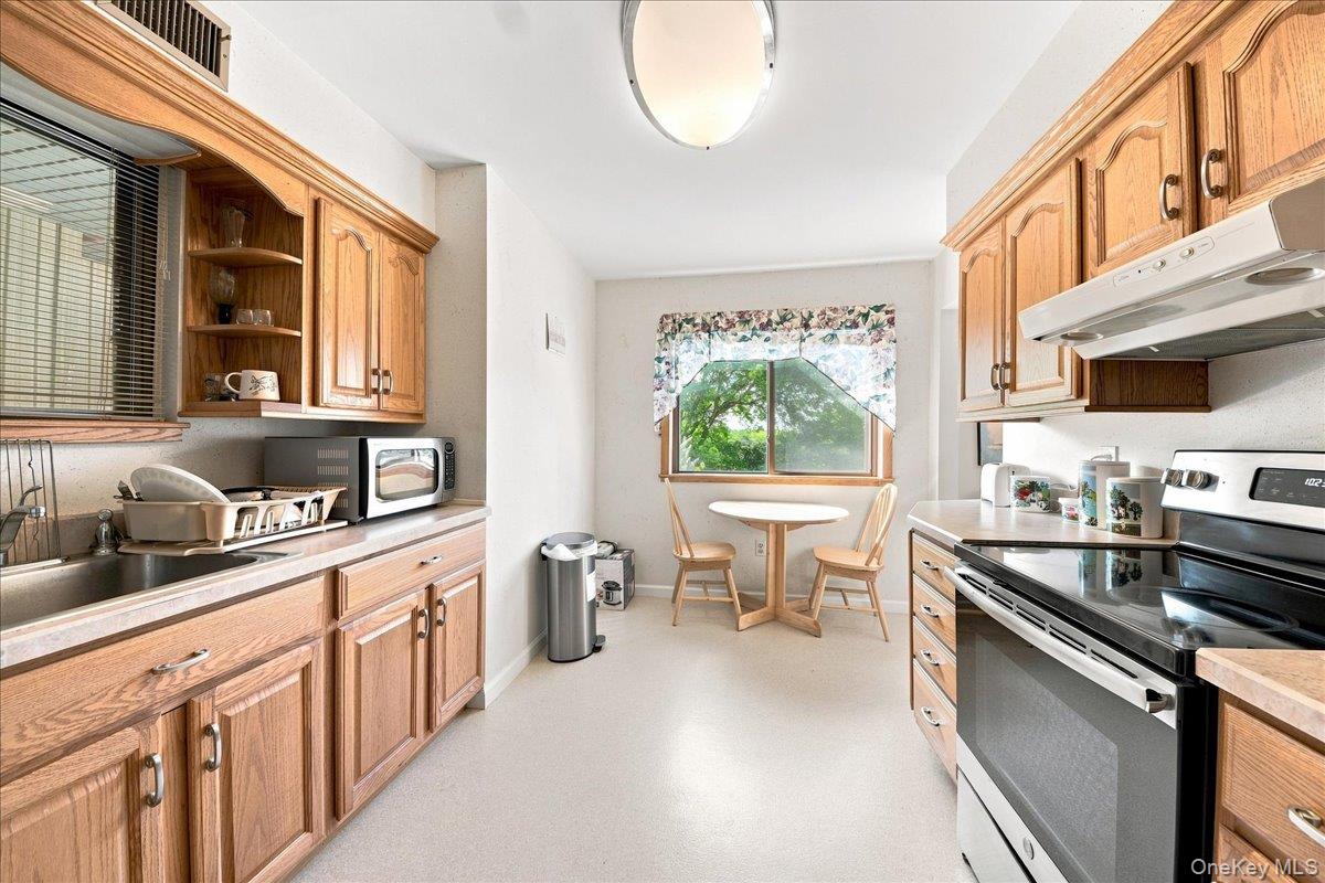 50 Sycamore Drive 50 Property Photo 10