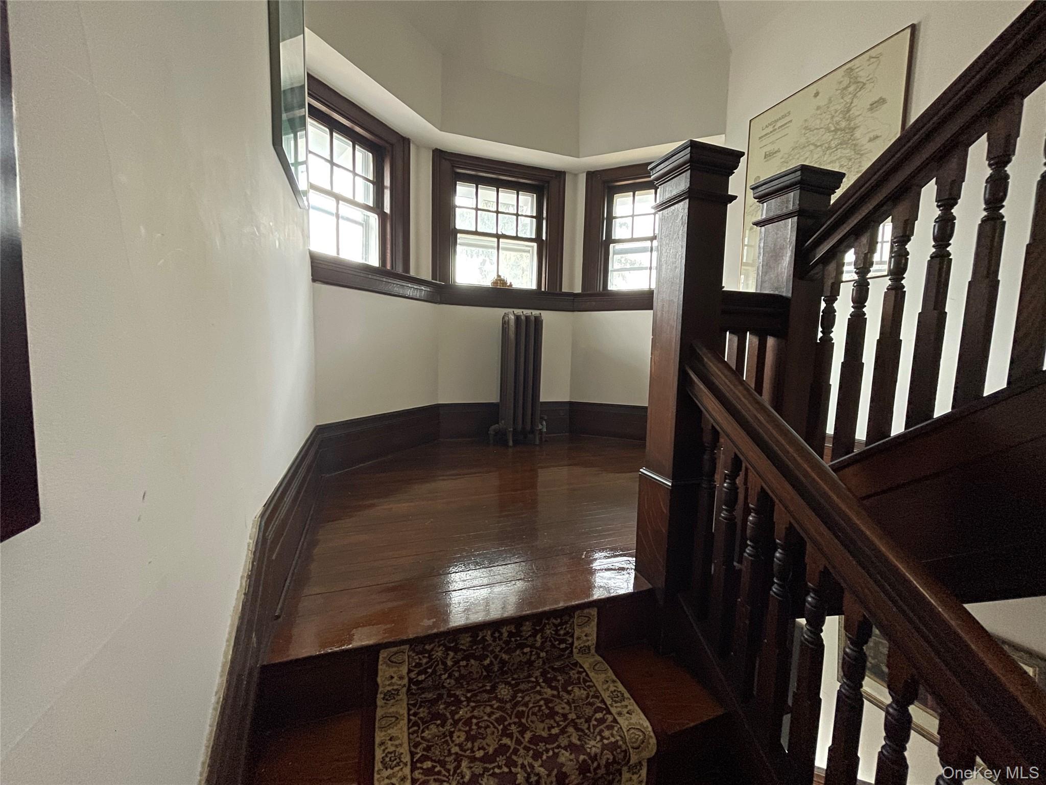 171 S Broadway 5 Property Photo 6