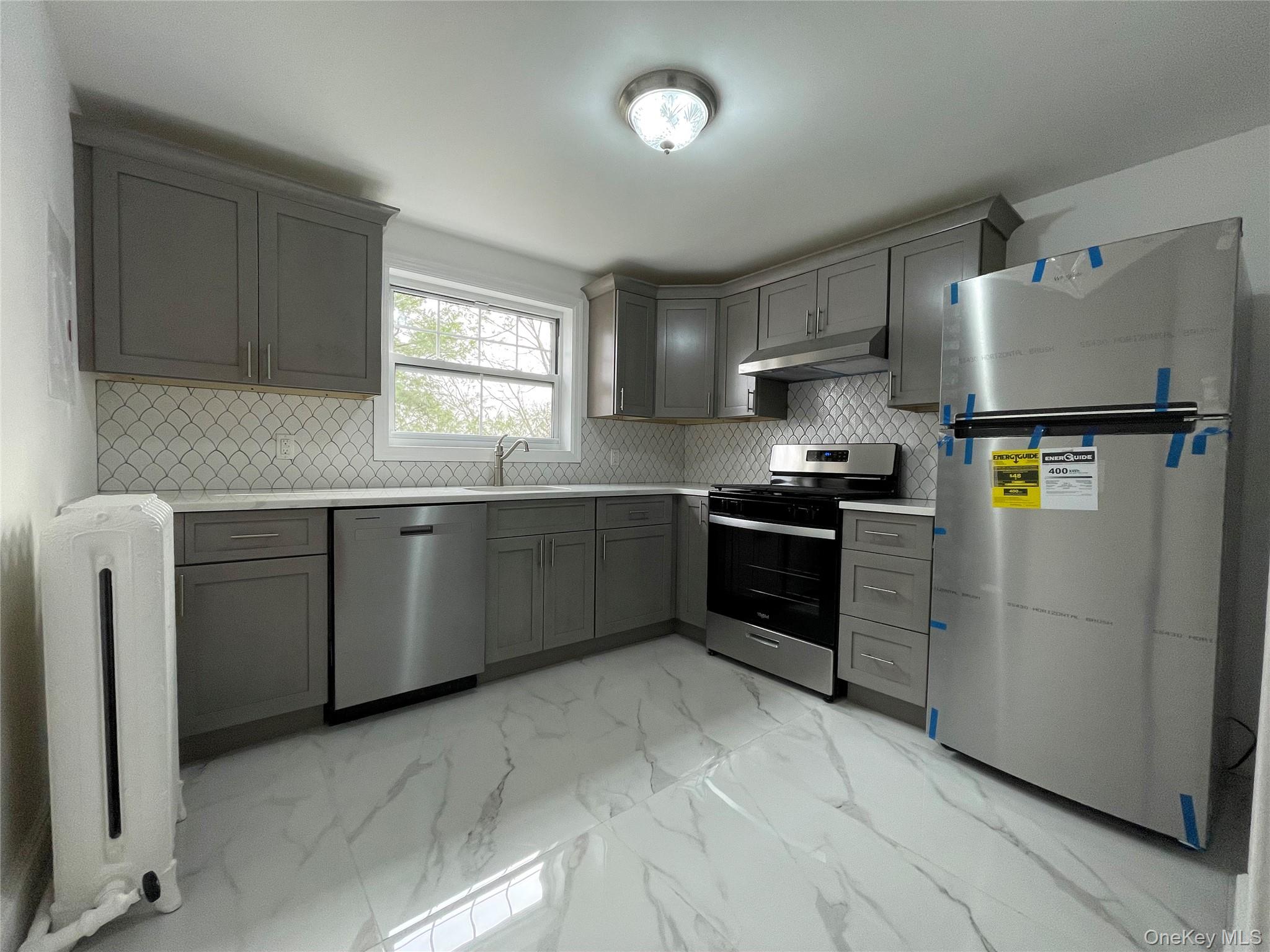 171 S Broadway 5 Property Photo 10