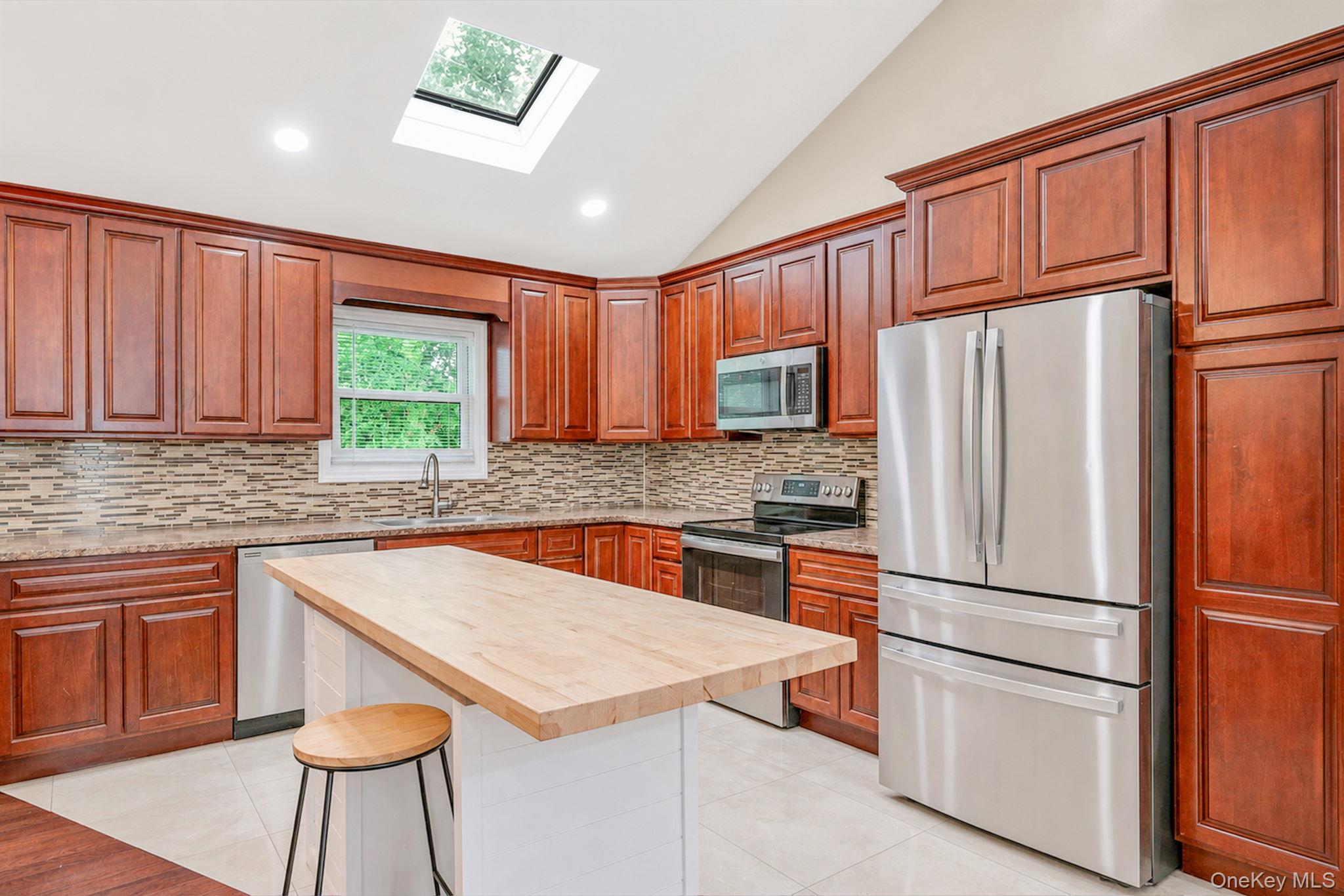 4 Witmer Court Property Photo 2