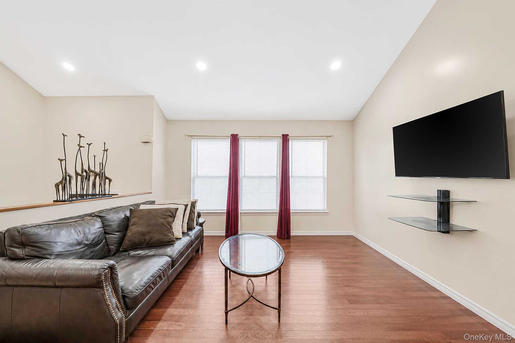 4 Witmer Court Property Photo 7