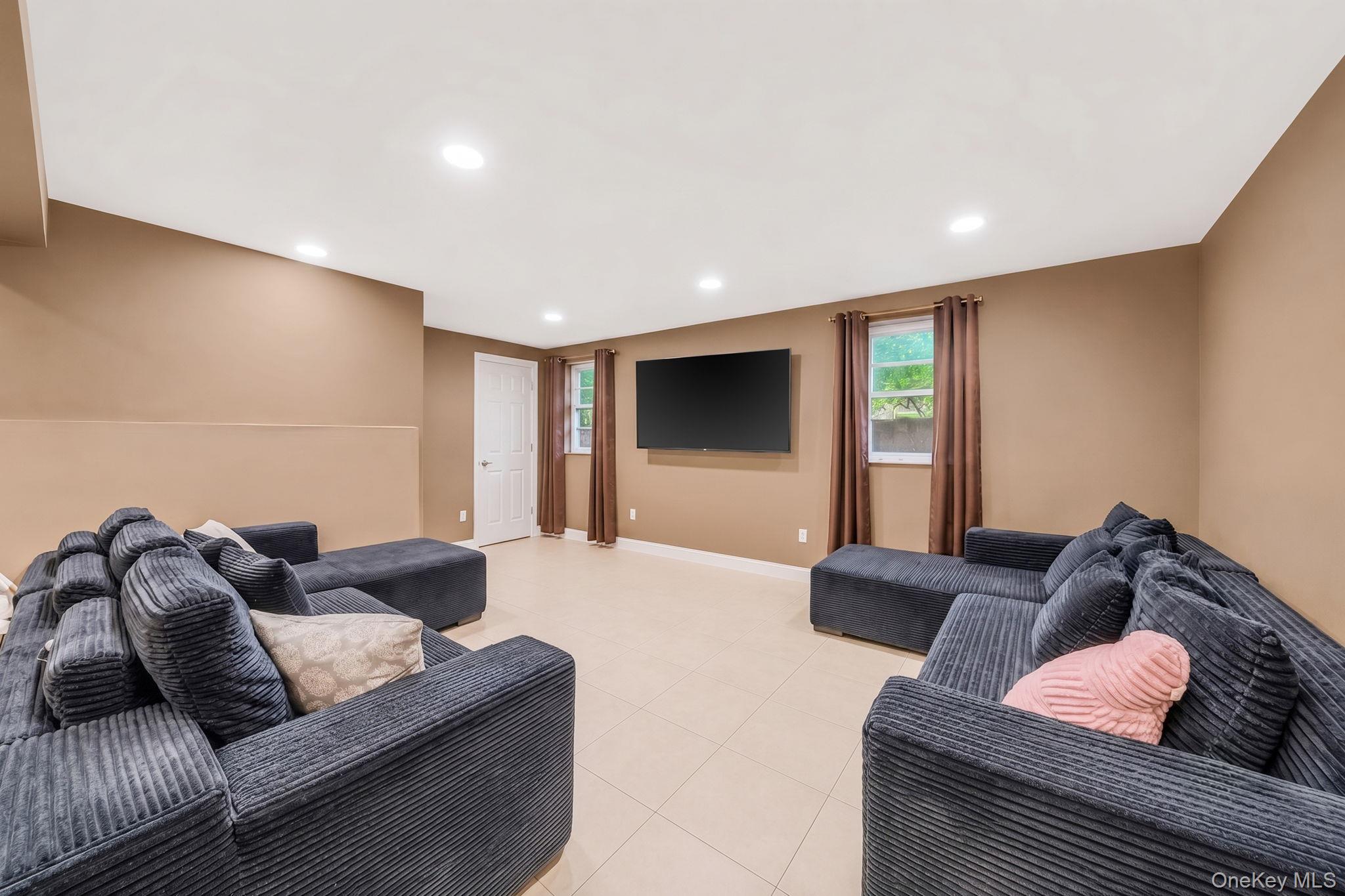 4 Witmer Court Property Photo 13
