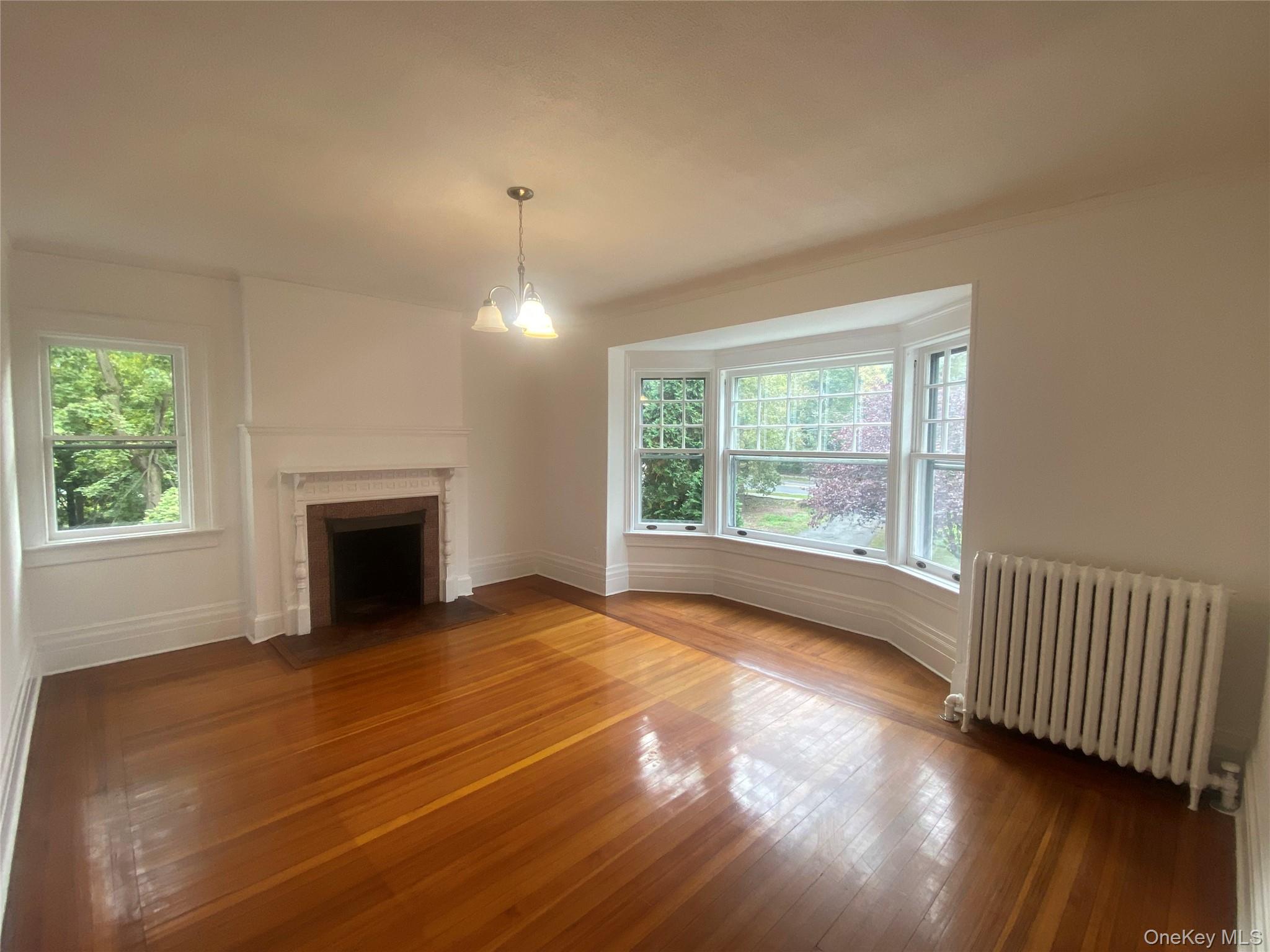 171 S Broadway 3 Property Photo 11