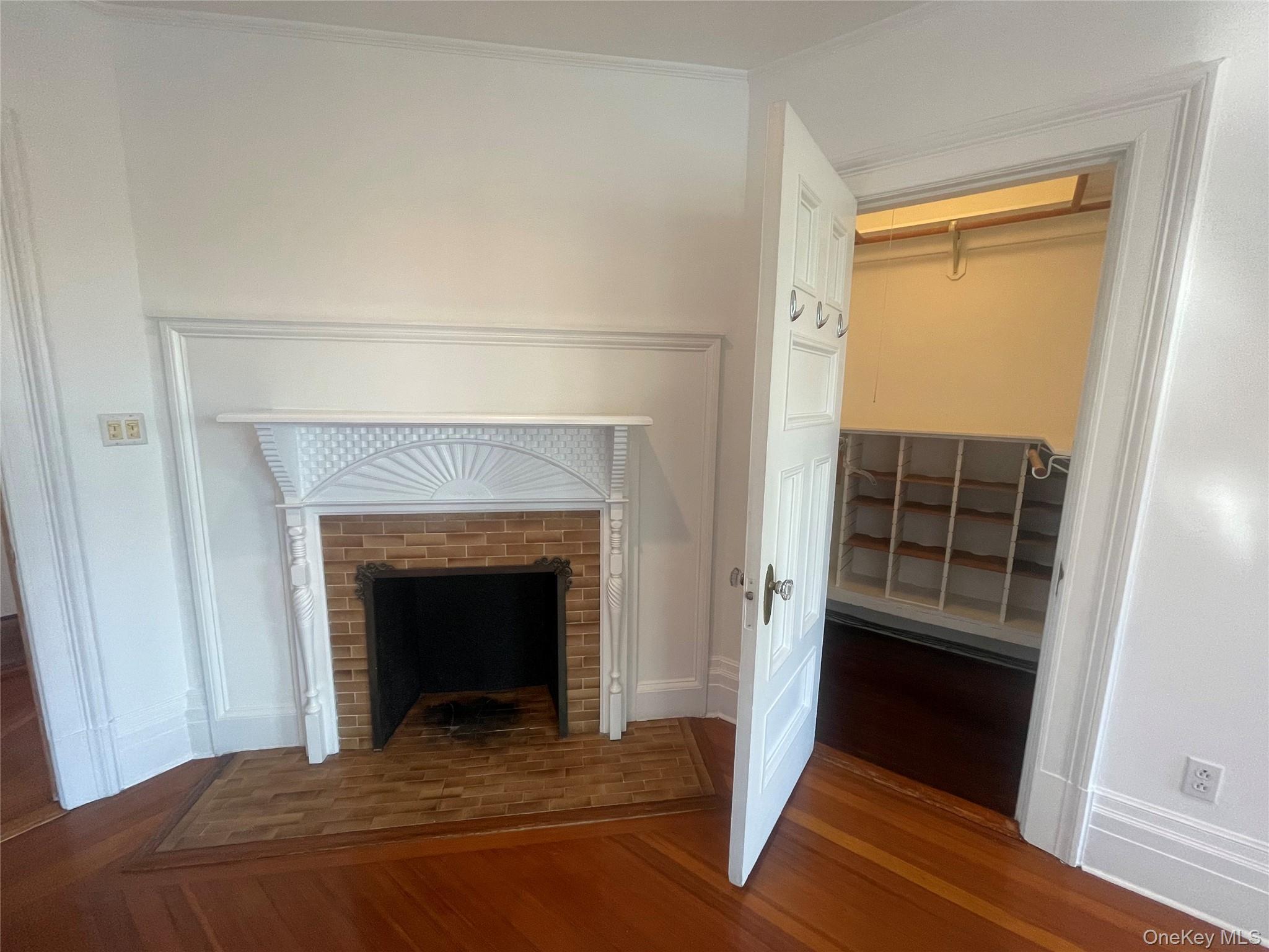 171 S Broadway 3 Property Photo 16