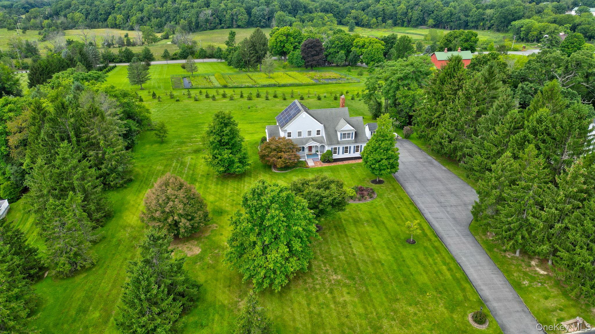 5 Spruce Hill Lane Property Photo 3