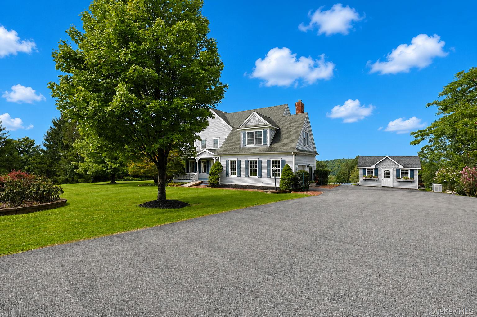5 Spruce Hill Lane Property Photo 4