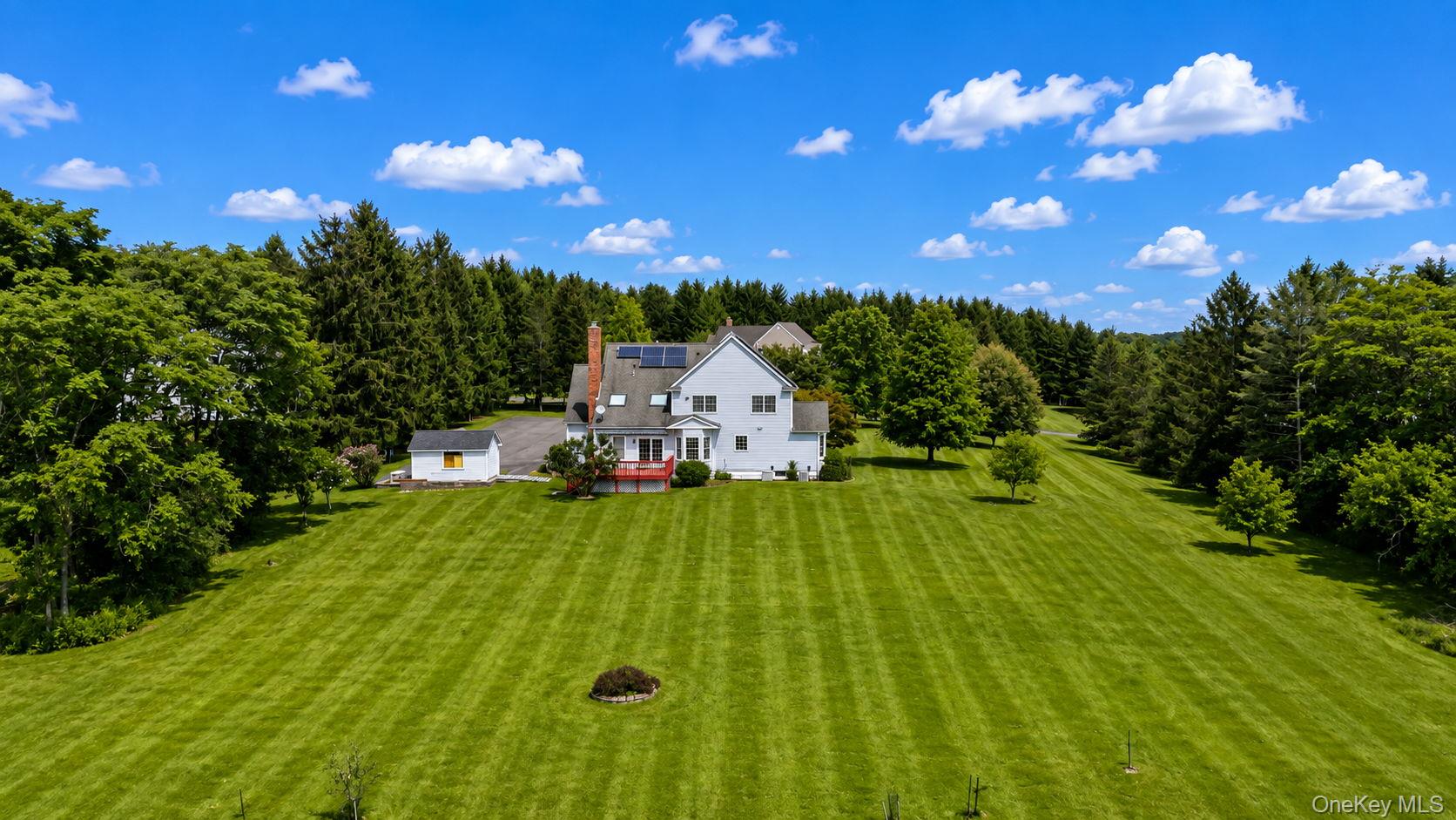 5 Spruce Hill Lane Property Photo 5