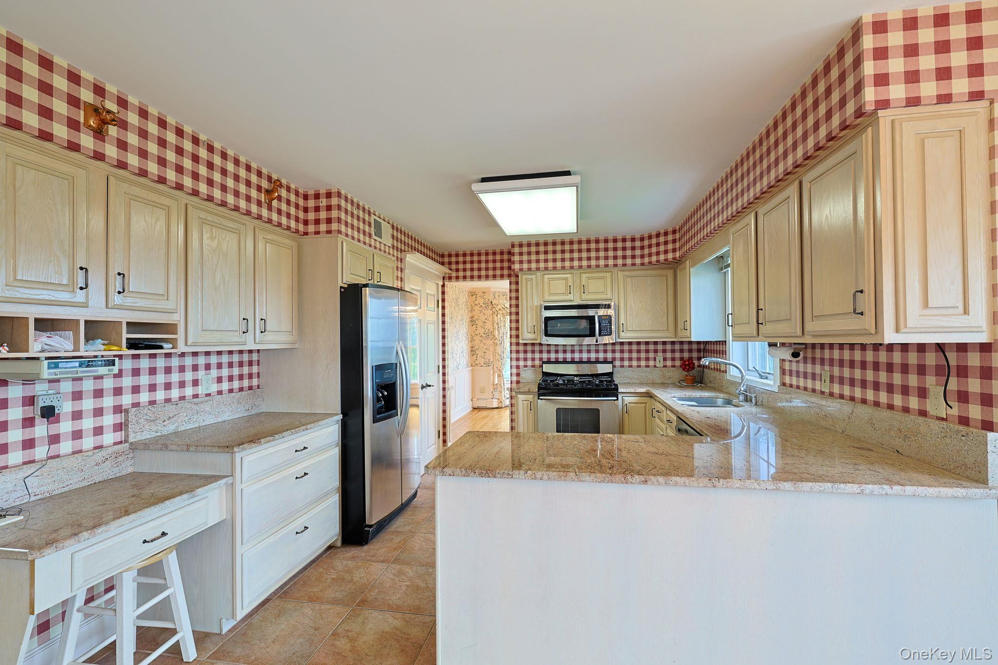 5 Spruce Hill Lane Property Photo 12