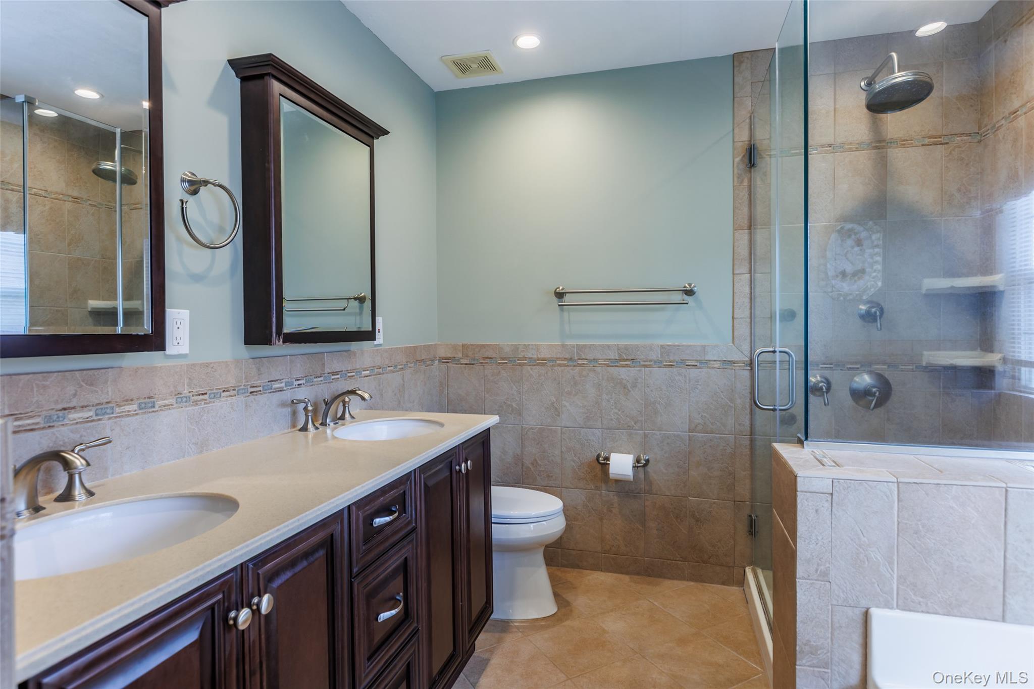 619 Spring Lake Drive Property Photo 17